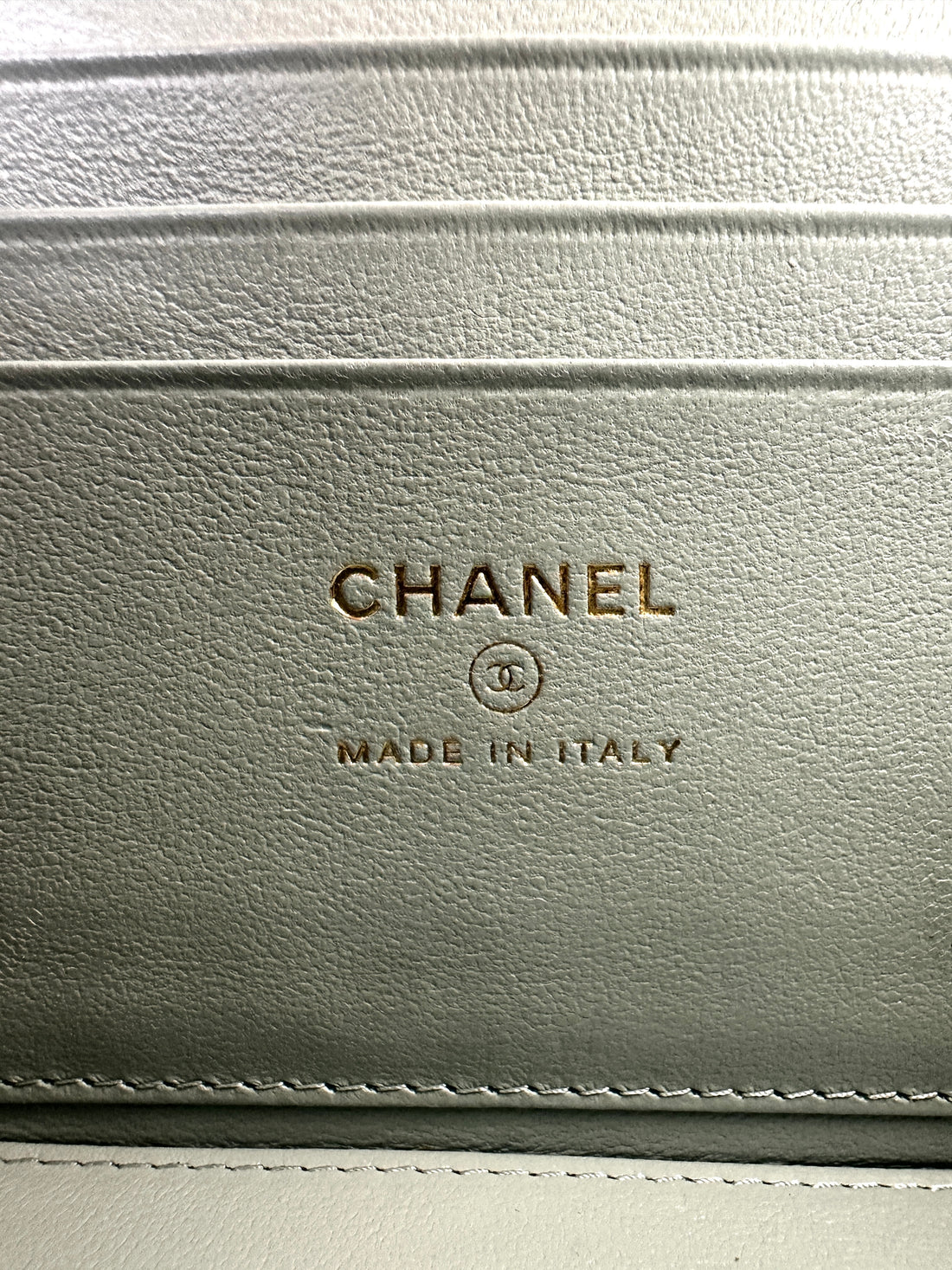 Chanel 23C Light Blue Quilted Lambskin Vanity Case Wtih Gold Hardware(XT***TC) CC1588