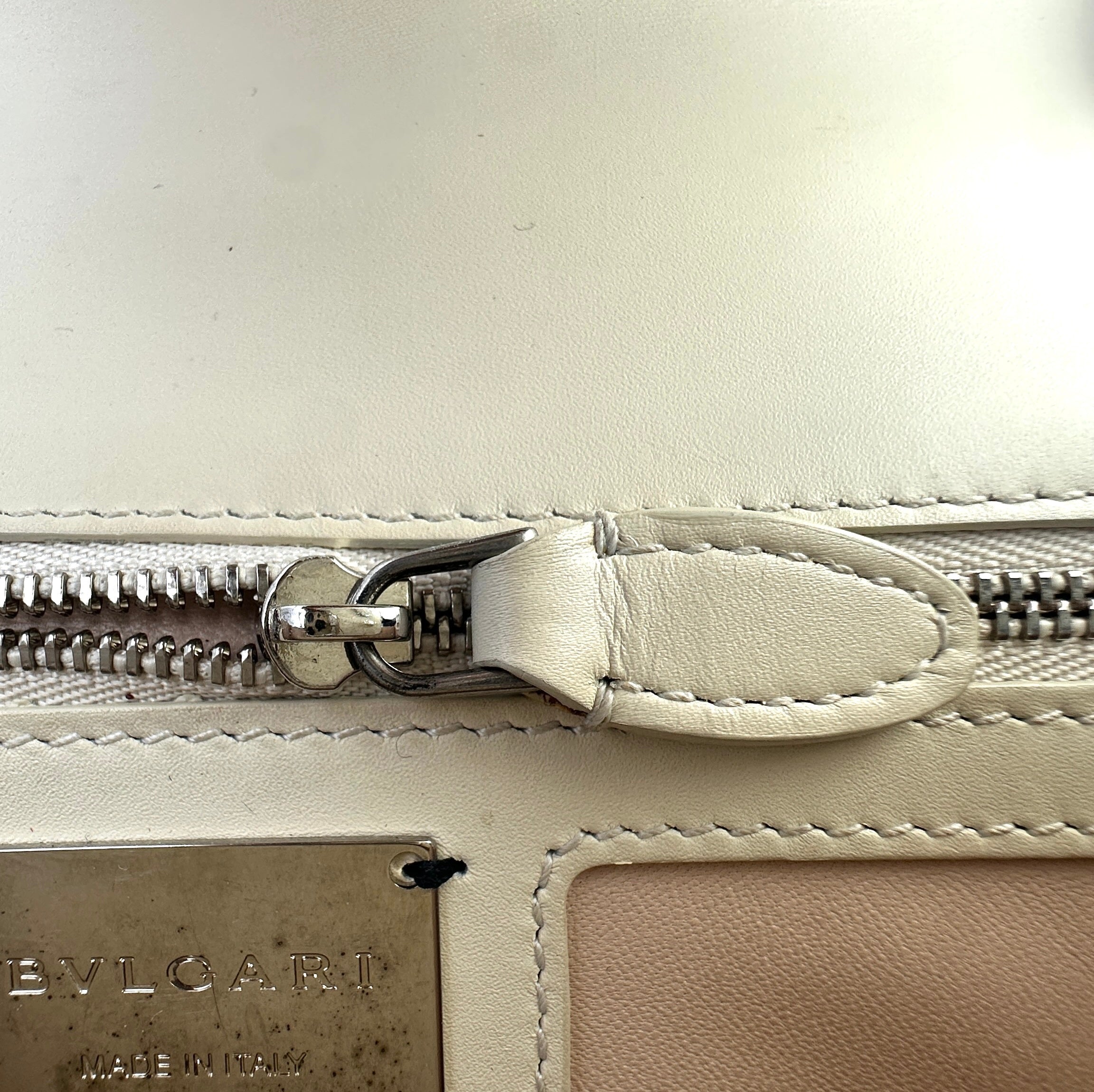 Bvlgari Serpenti Forever Diaond Blast White Quilted Leather Shoulder Bag BS34
