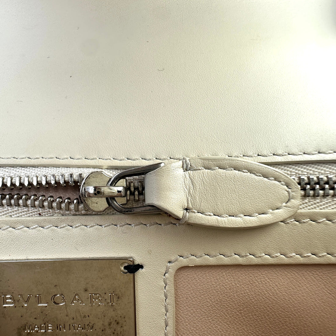 Bvlgari Serpenti Forever Diaond Blast White Quilted Leather Shoulder Bag BS34