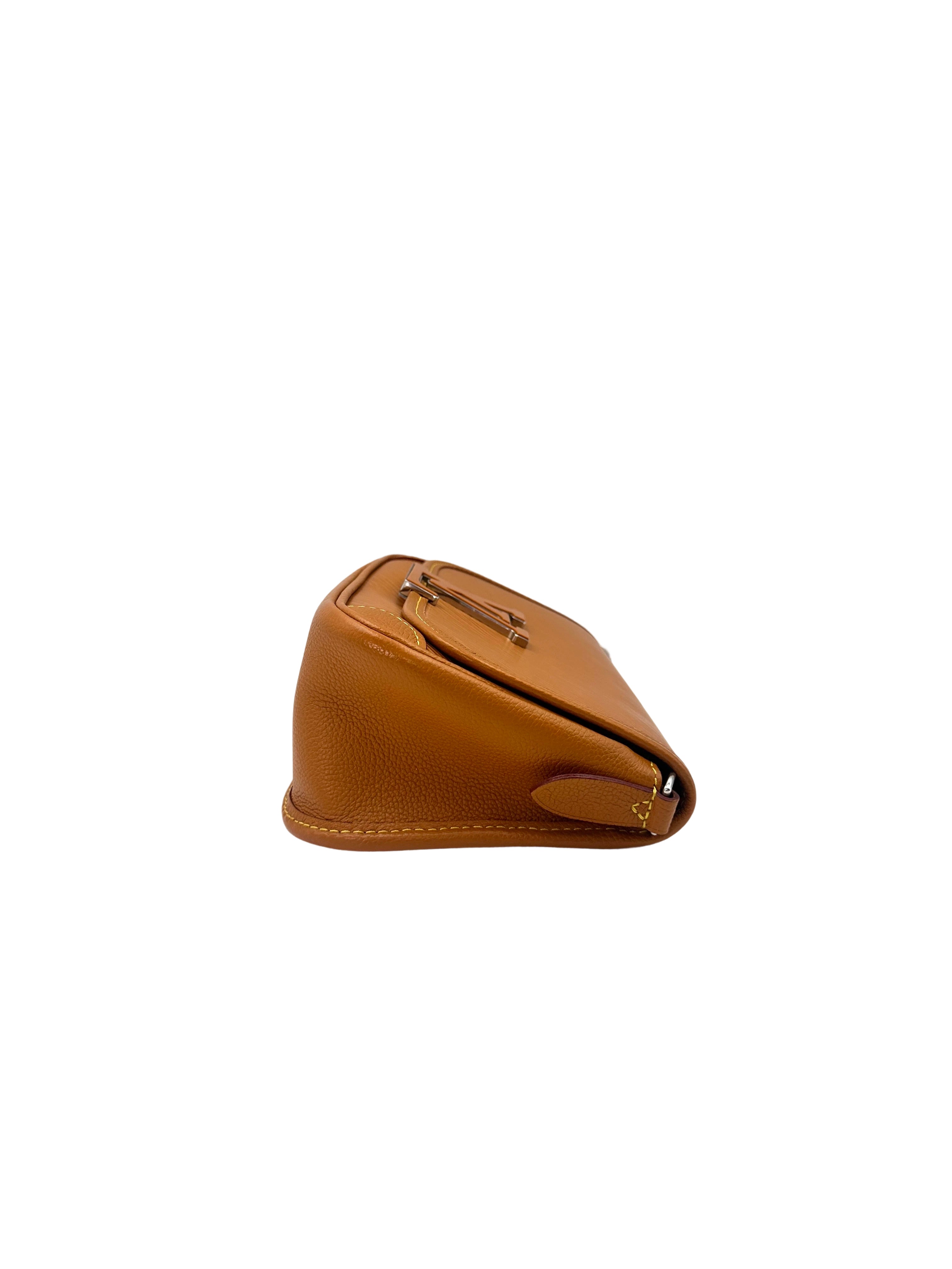 Louis Vuitton Buci Caramel Epi Leather Shoulder Bag LV2230