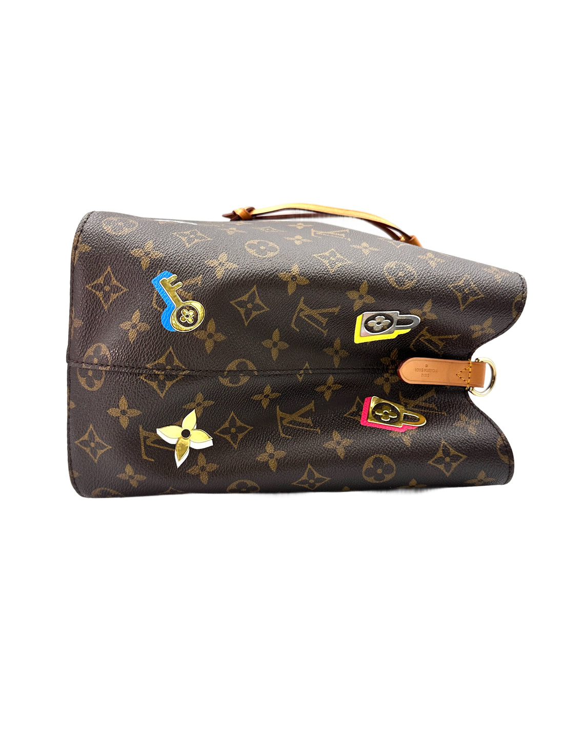 Louis Vuitton NeoNeo Monogram Love Lock Bucket Bag LV2233