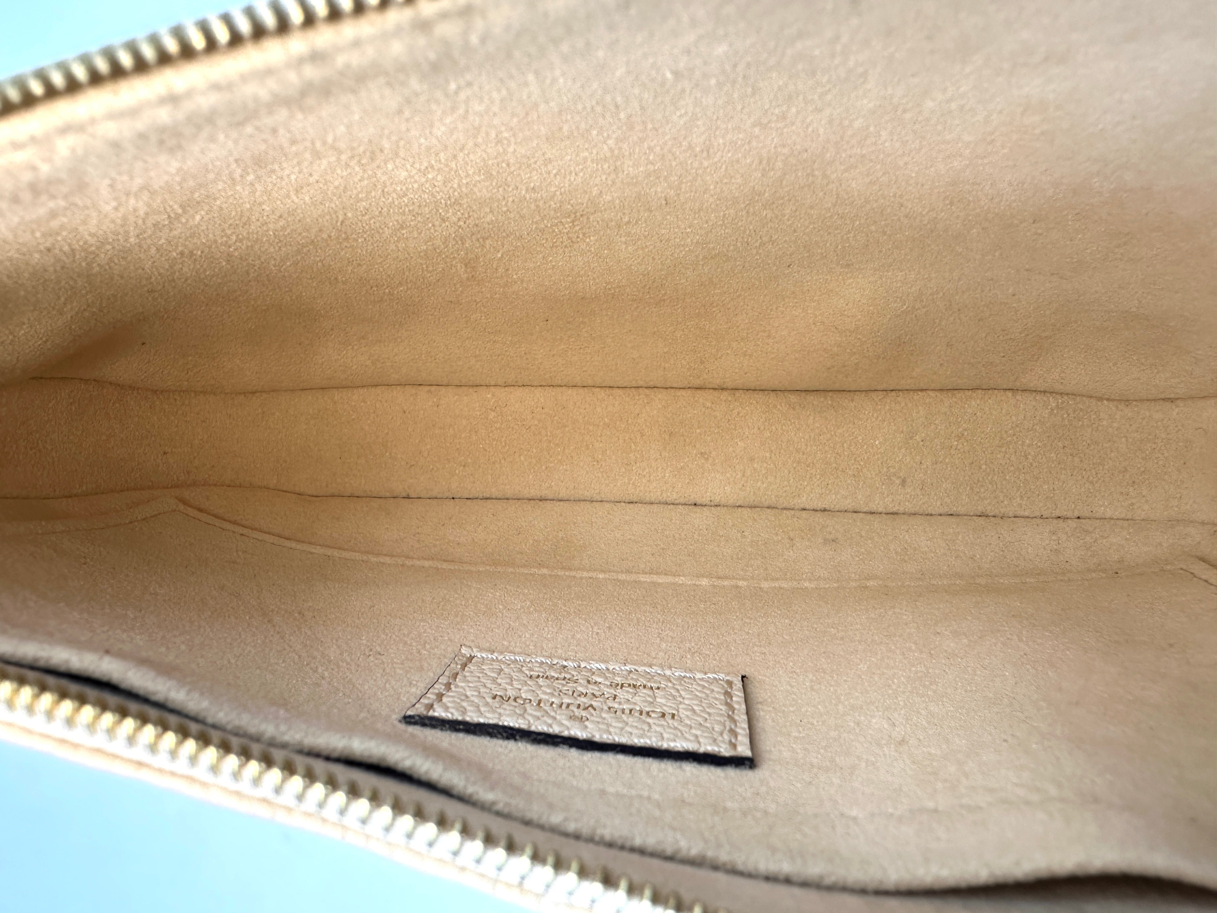 Louis Vuitton White Monogram Empreinte Leather Multi Pochette LV2228