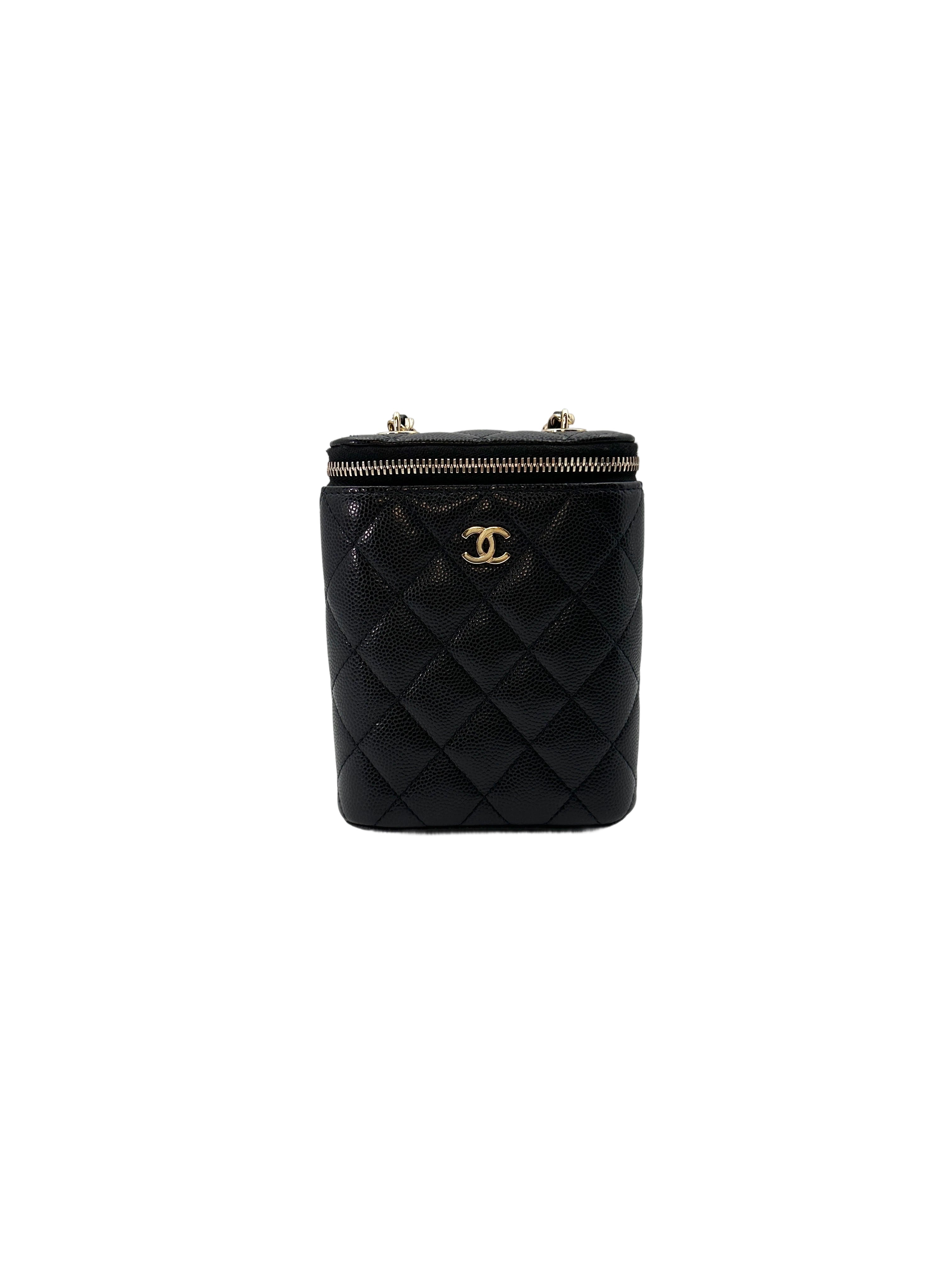 Chanel Black Quilted Leather Vertical Vanity Case(32***61) IRIS088