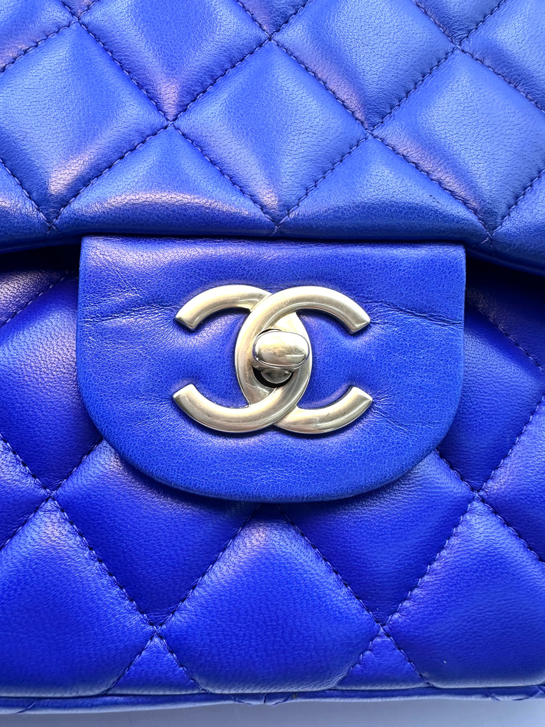 Chanel Classic Flap Blue Quilted Leather Jumbo Shoulder Bag With Gold Buckle(18***85) CC1594