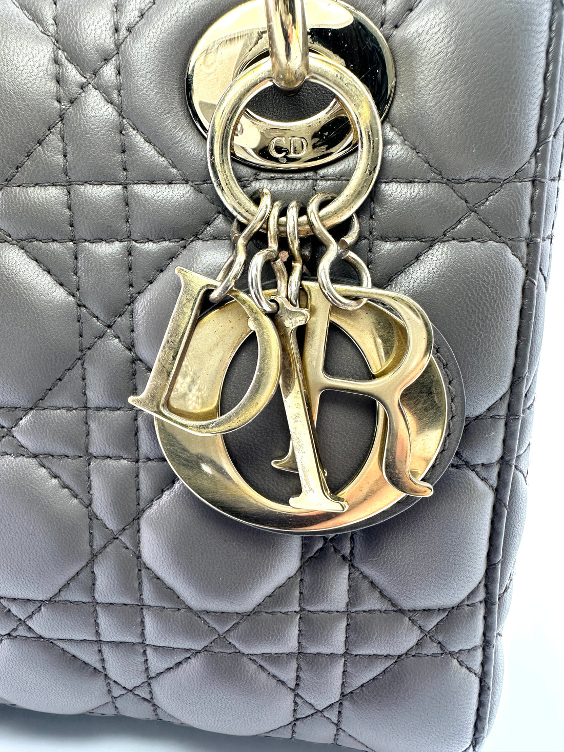 Christian Dior Lady Dior Grey Cannage Leather Handle Bag With Customizable Shoulder Strap DR581