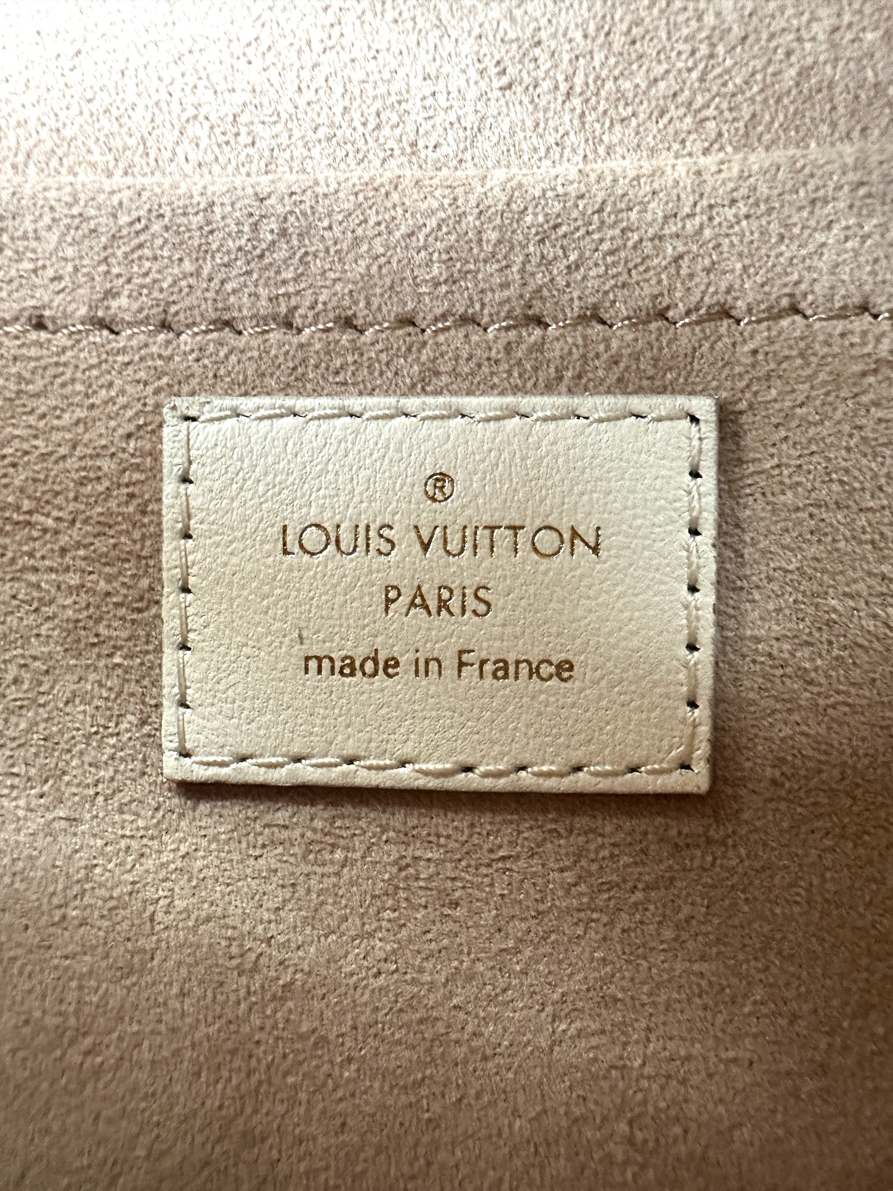 Louis Vuitton New Square Quartz Multicolor Monogram Embossed Leather Square Bag LV2237