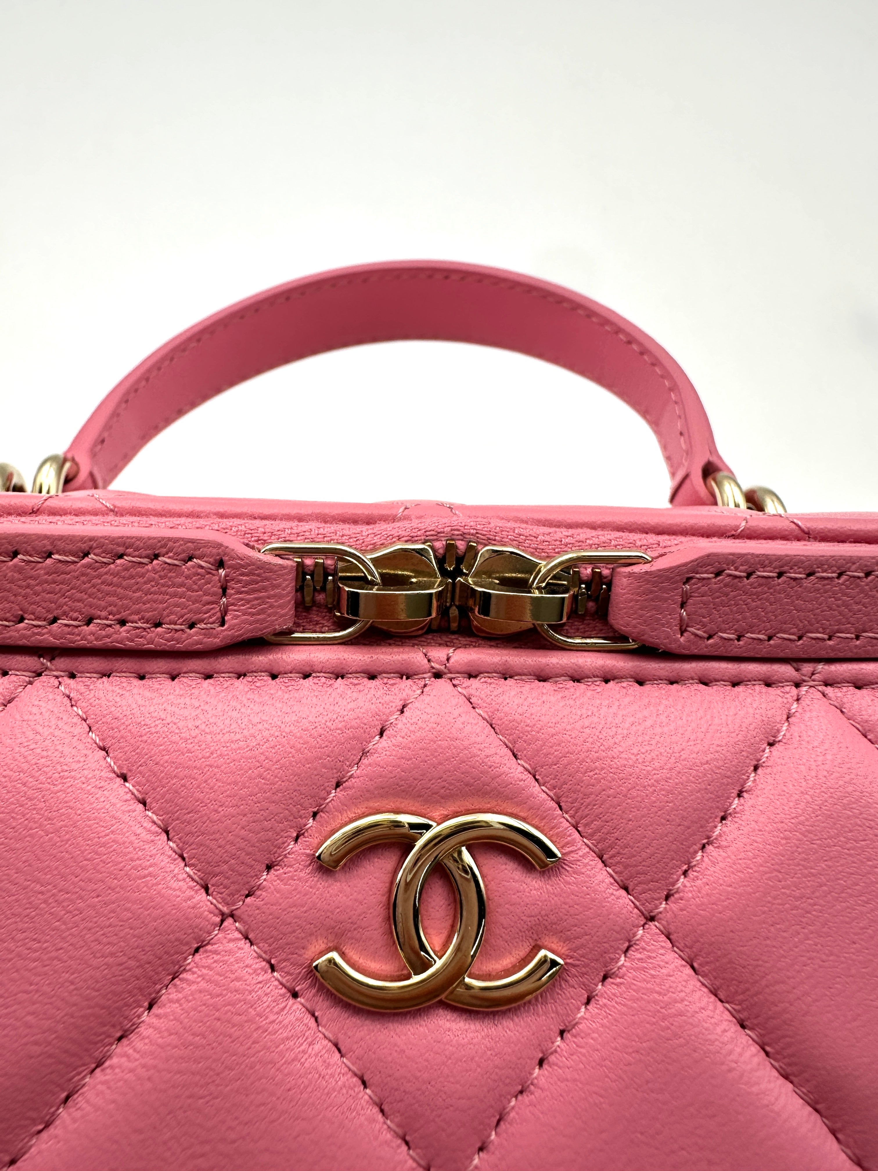 Chanel 23A Pink Quilted Leather Top Handle Vanity Case(TX***E8) CC1599