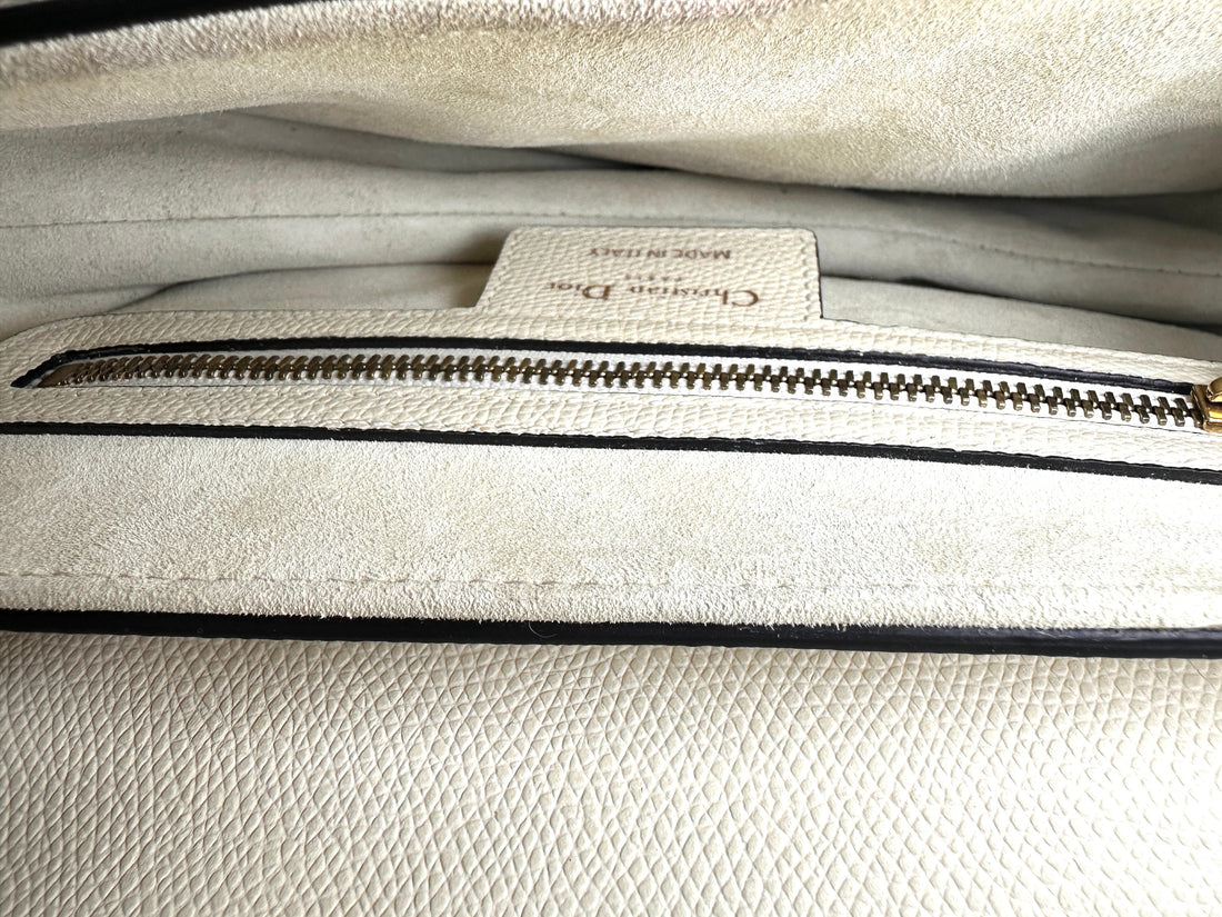 Christian Dior White Leather Medium Size Saddle Bag DR587