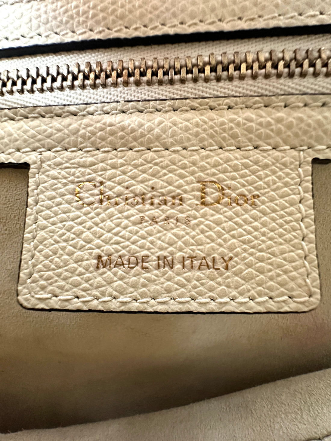 Christian Dior White Leather Medium Size Saddle Bag DR587