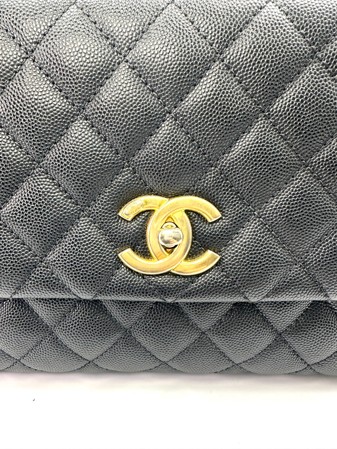 Chanel CoCo Handle Black Quilted Calfskin Medium Size Handle Bag(23***58) IRIS093