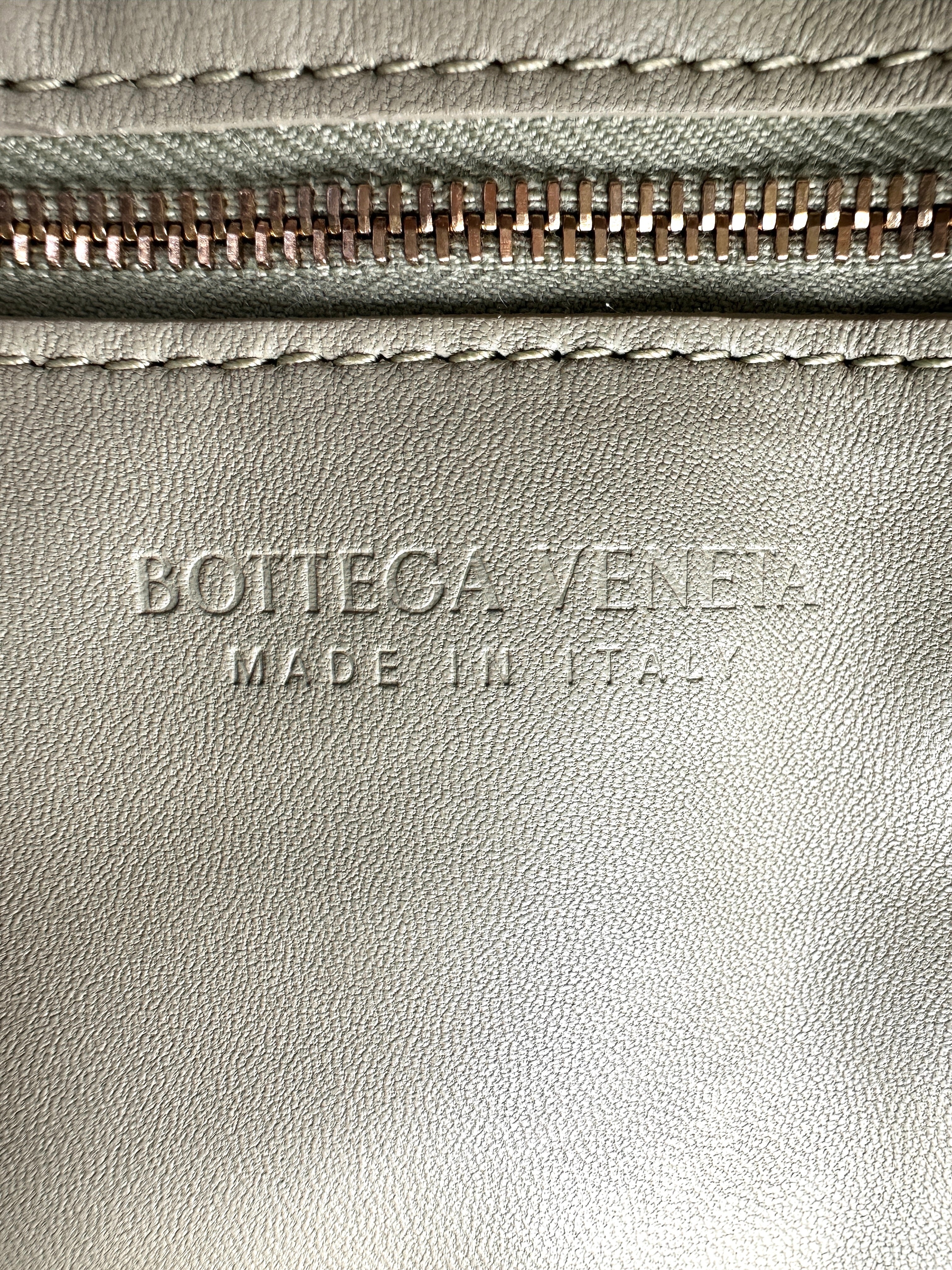 Bottega Veneta Padded Cassette Tapioca Leather Shoulder Bag BV113