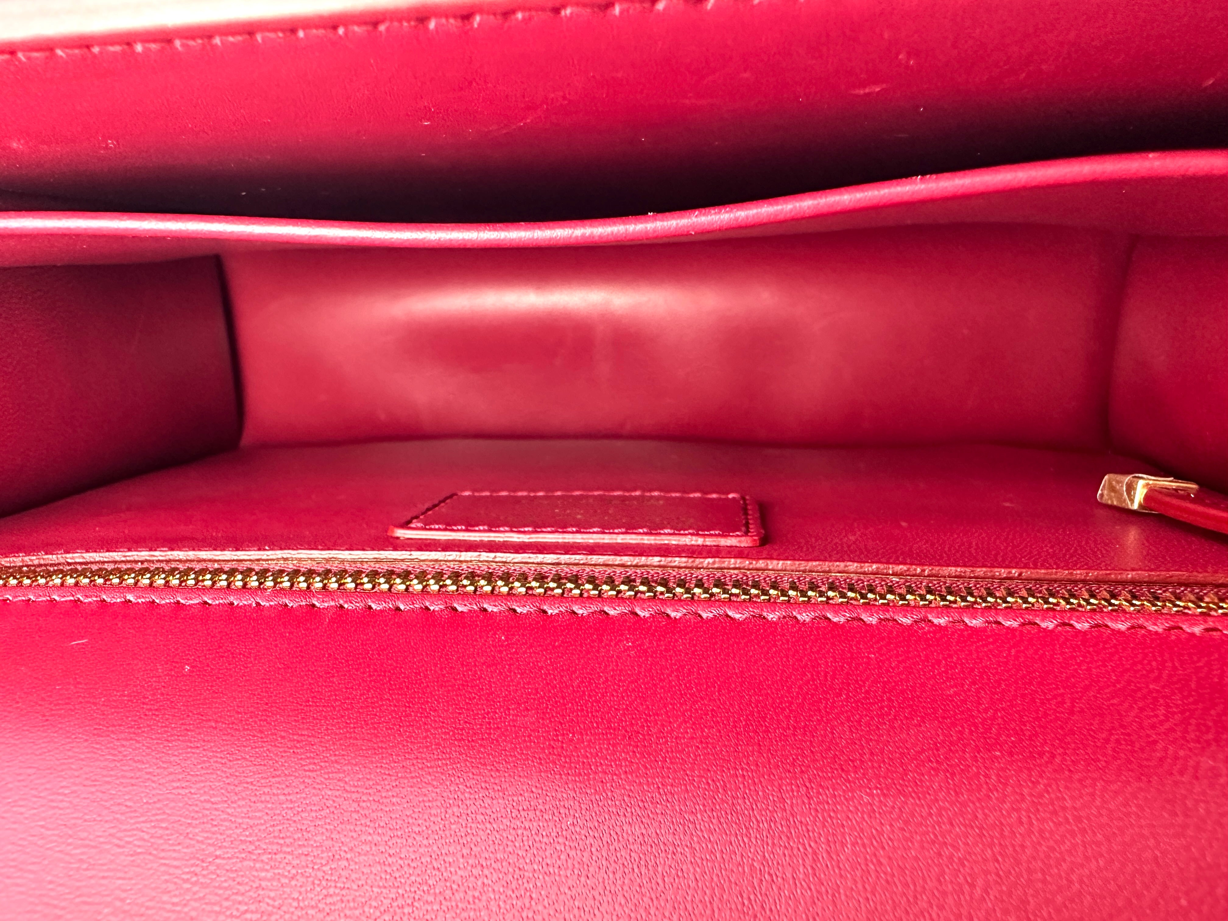 Christian Dior 30 Montaigne Red Calfskin Medium Size Flap Bag With Gold Hardware DR589