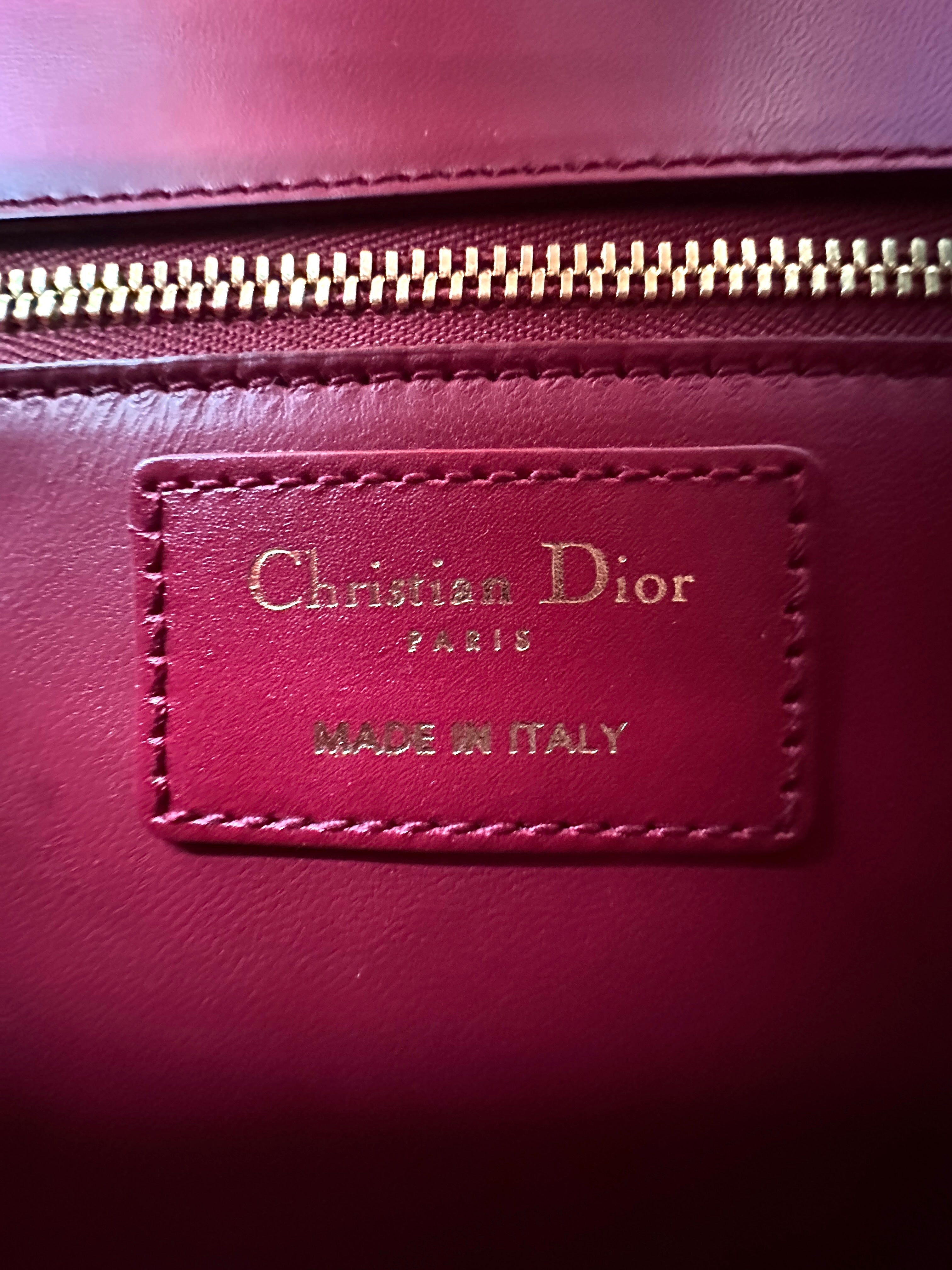 Christian Dior 30 Montaigne Red Calfskin Medium Size Flap Bag With Gold Hardware DR589