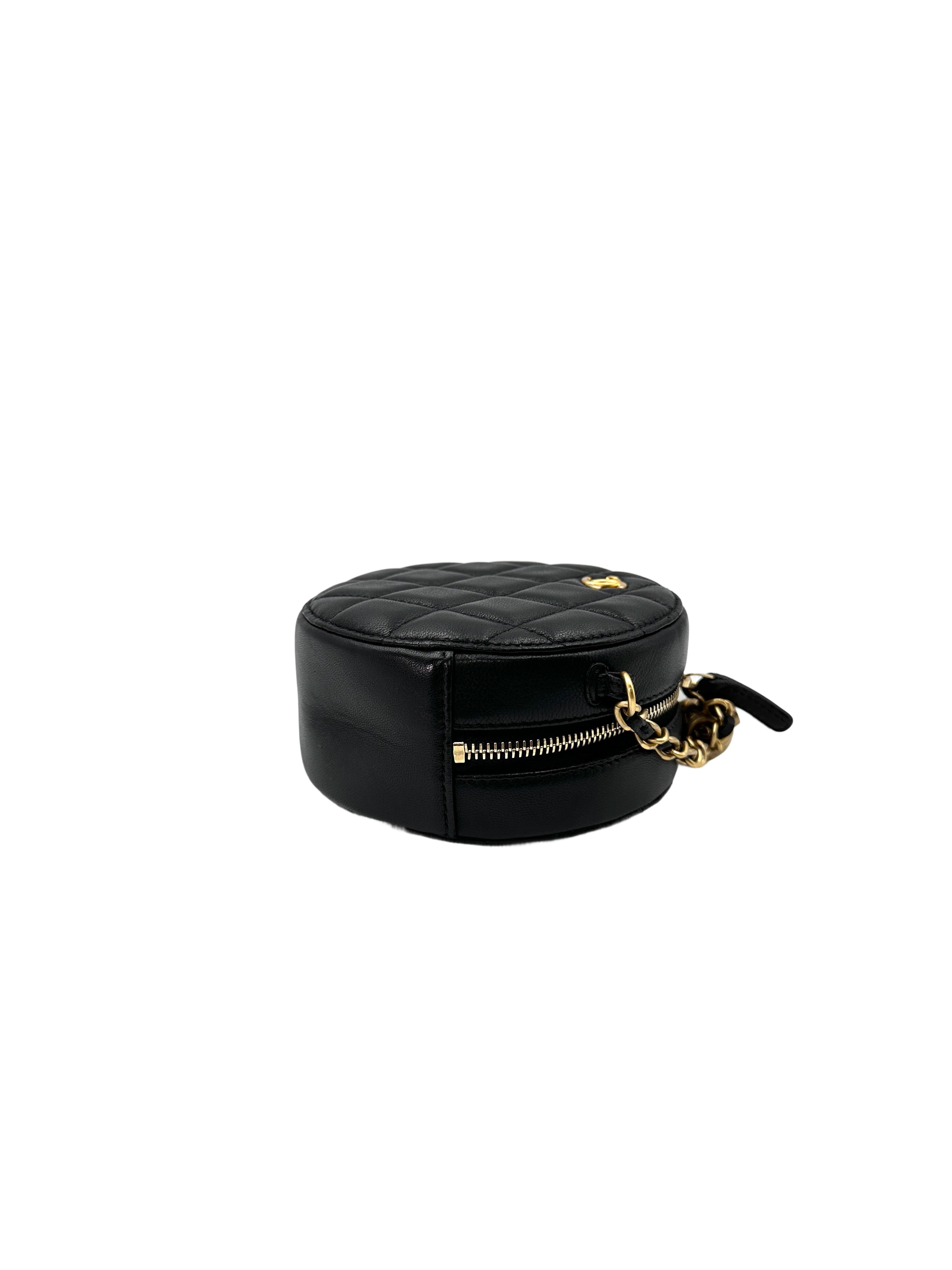Chanel Black Quilted Lambskin Round Clutch With Gold Hardware(30***86) CC1608