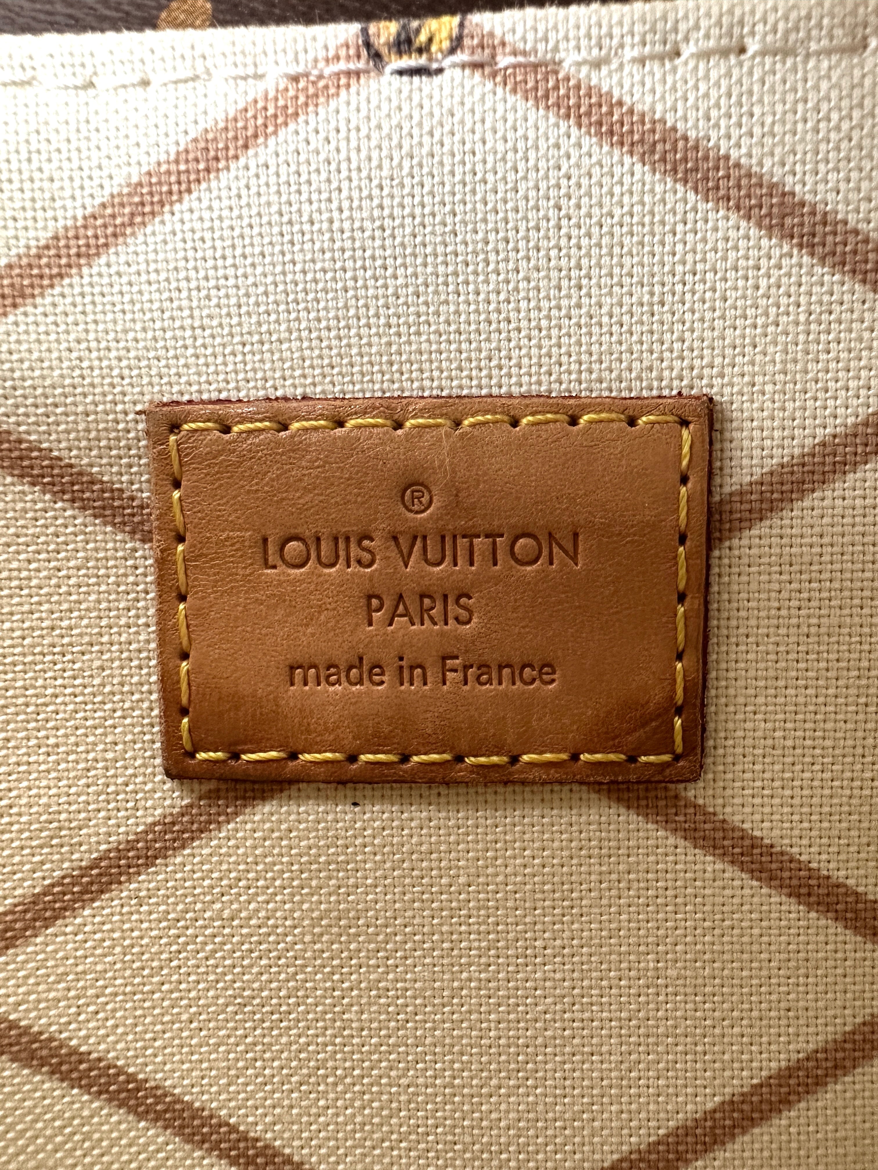 Louis Vuitton Monogram Summer Trunk Pochette Metis LV2277