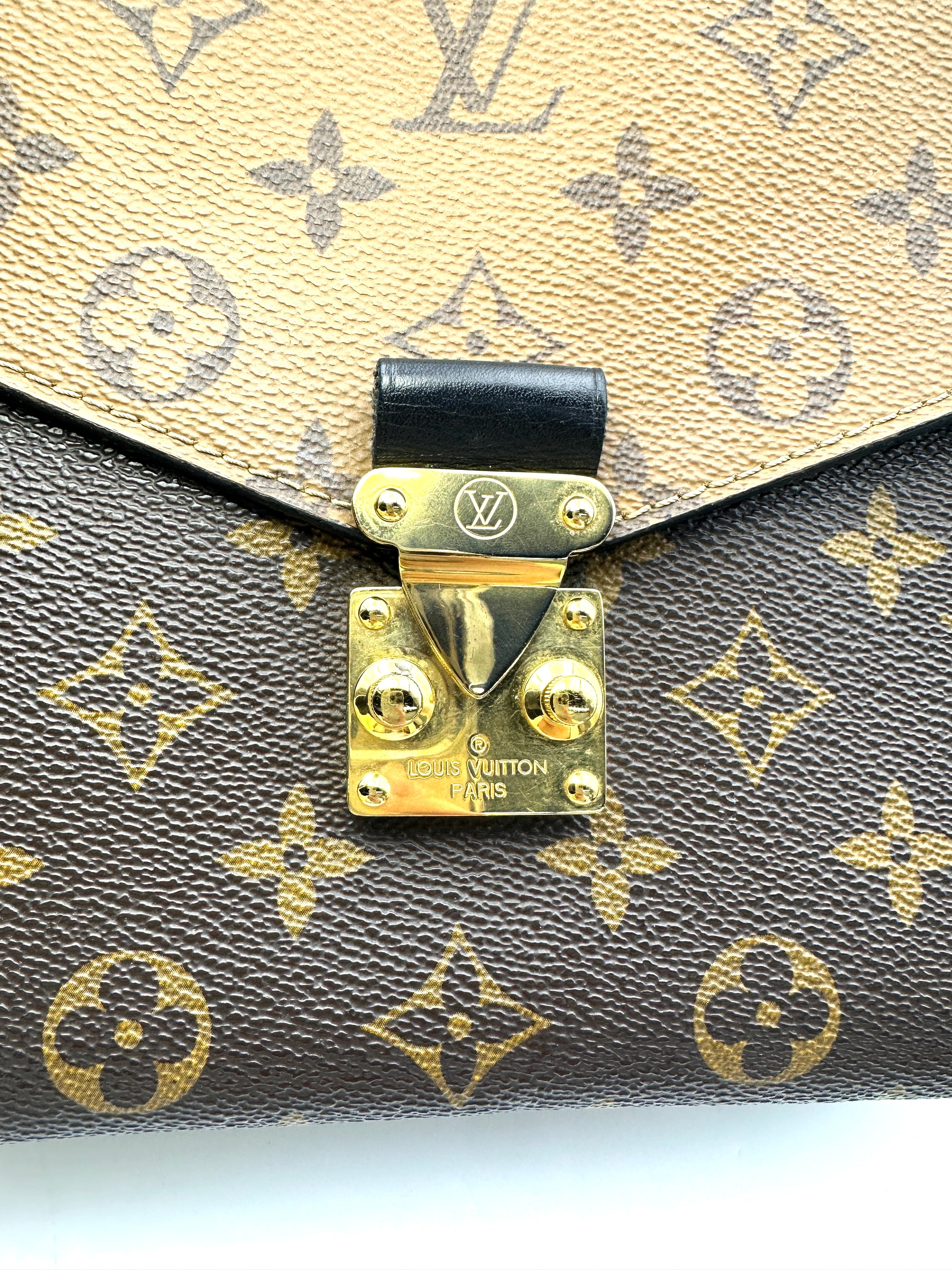 Louis Vuitton Brown Monogram Reverse Canvas Pochette Metis LV2284
