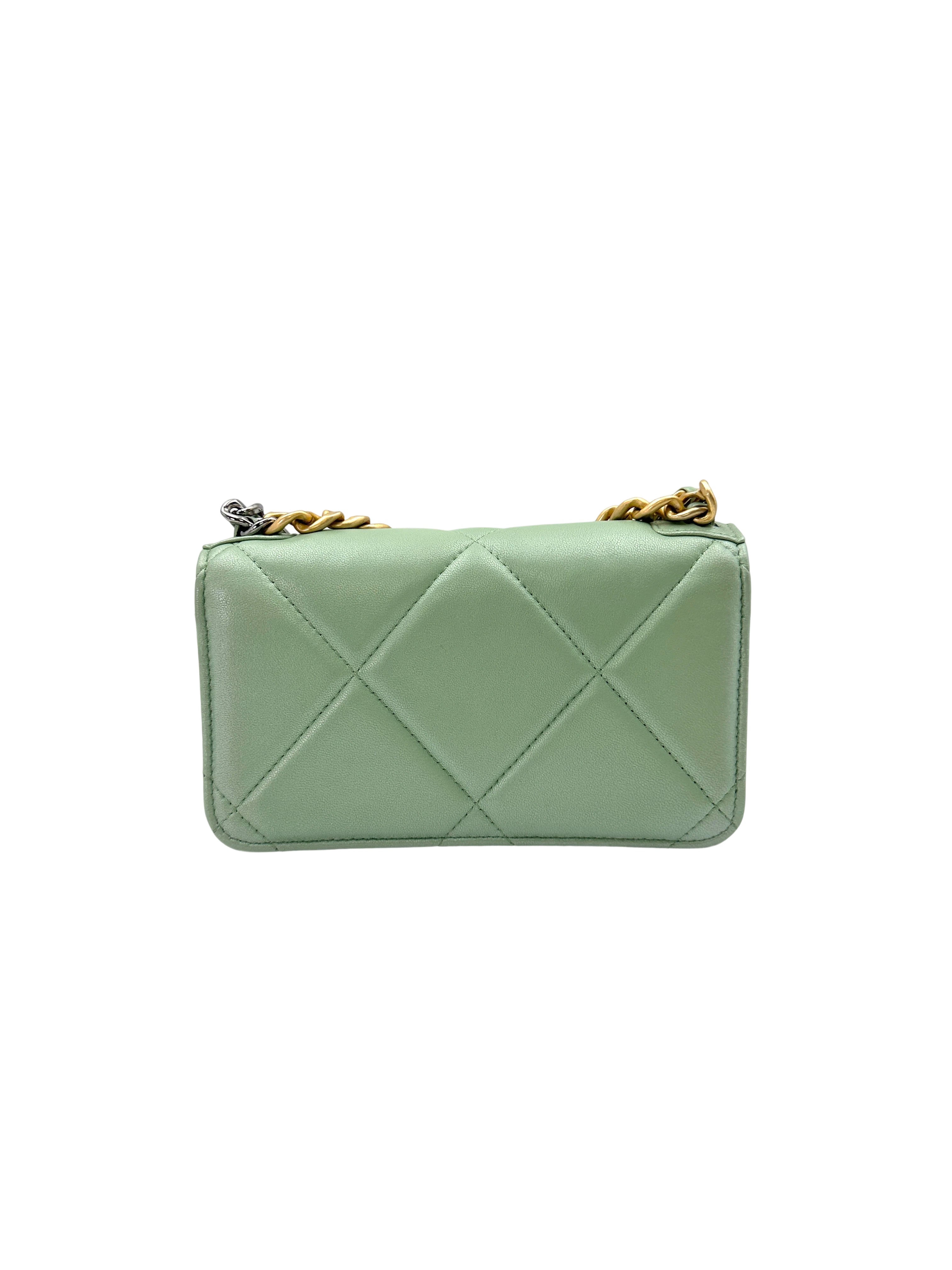 Chanel 19 Mint Green Qulited Leather Wallet On Chain With Gold Buckle(U6***H2) IRIS083