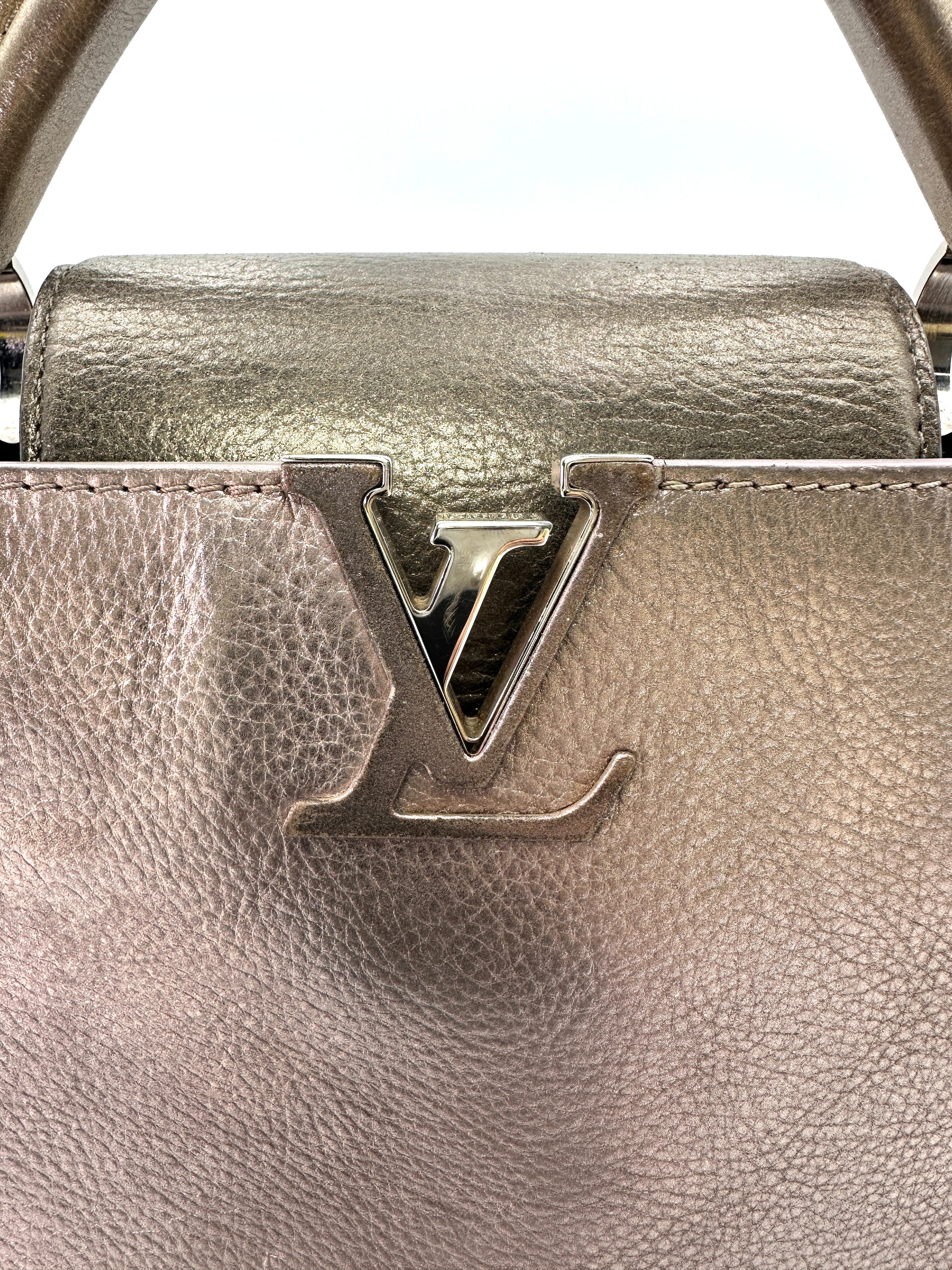 Louis Vuitton Capucines Grey Leather Top Handle Bag LV2288