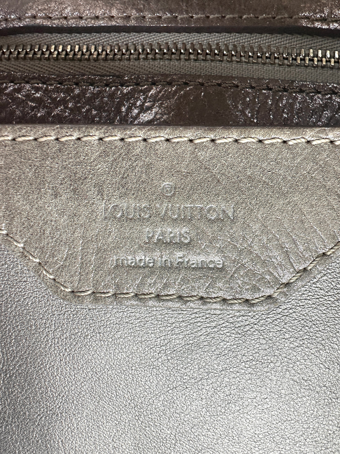 Louis Vuitton Capucines Grey Leather Top Handle Bag LV2288
