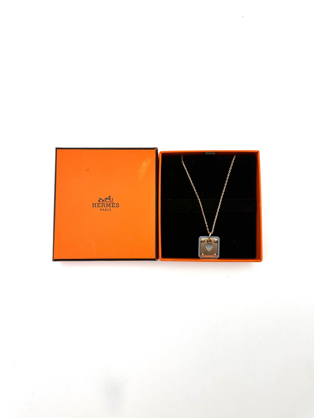 Hermes As De Coeur Pendant Necklace IRIS107