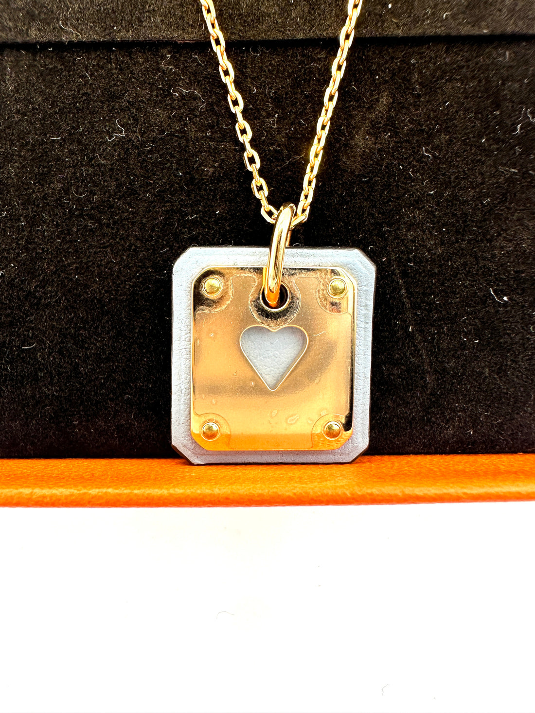 Hermes As De Coeur Pendant Necklace IRIS107
