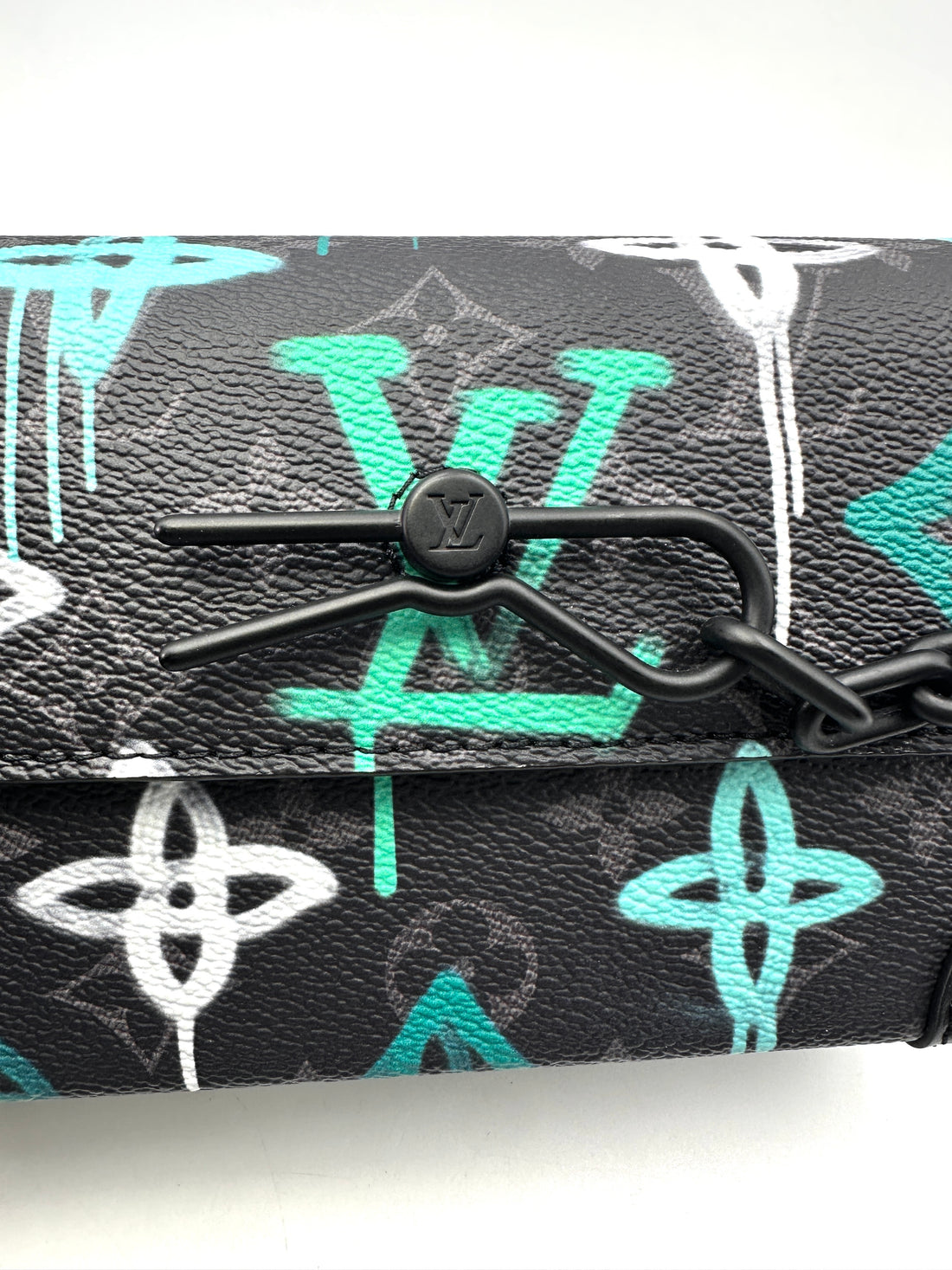 Louis Vuitton Steamer Wearable LV Graffiti Multicolor Monogram Eclipse Wallet IRIS099