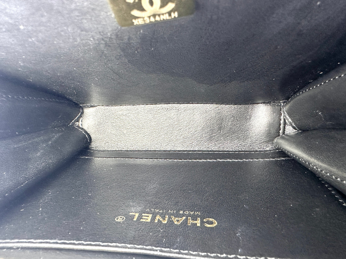 Chanel 22S Black Quilted Leather Top Handle Vanity Case(XE***LH) CC1629