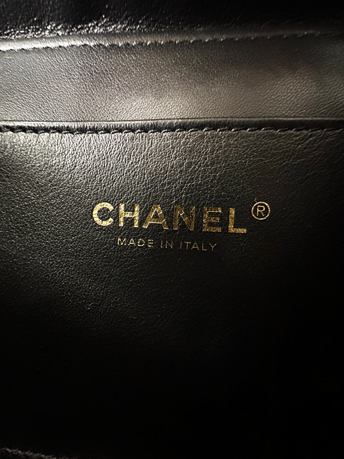 Chanel 22S Black Quilted Leather Top Handle Vanity Case(XE***LH) CC1629