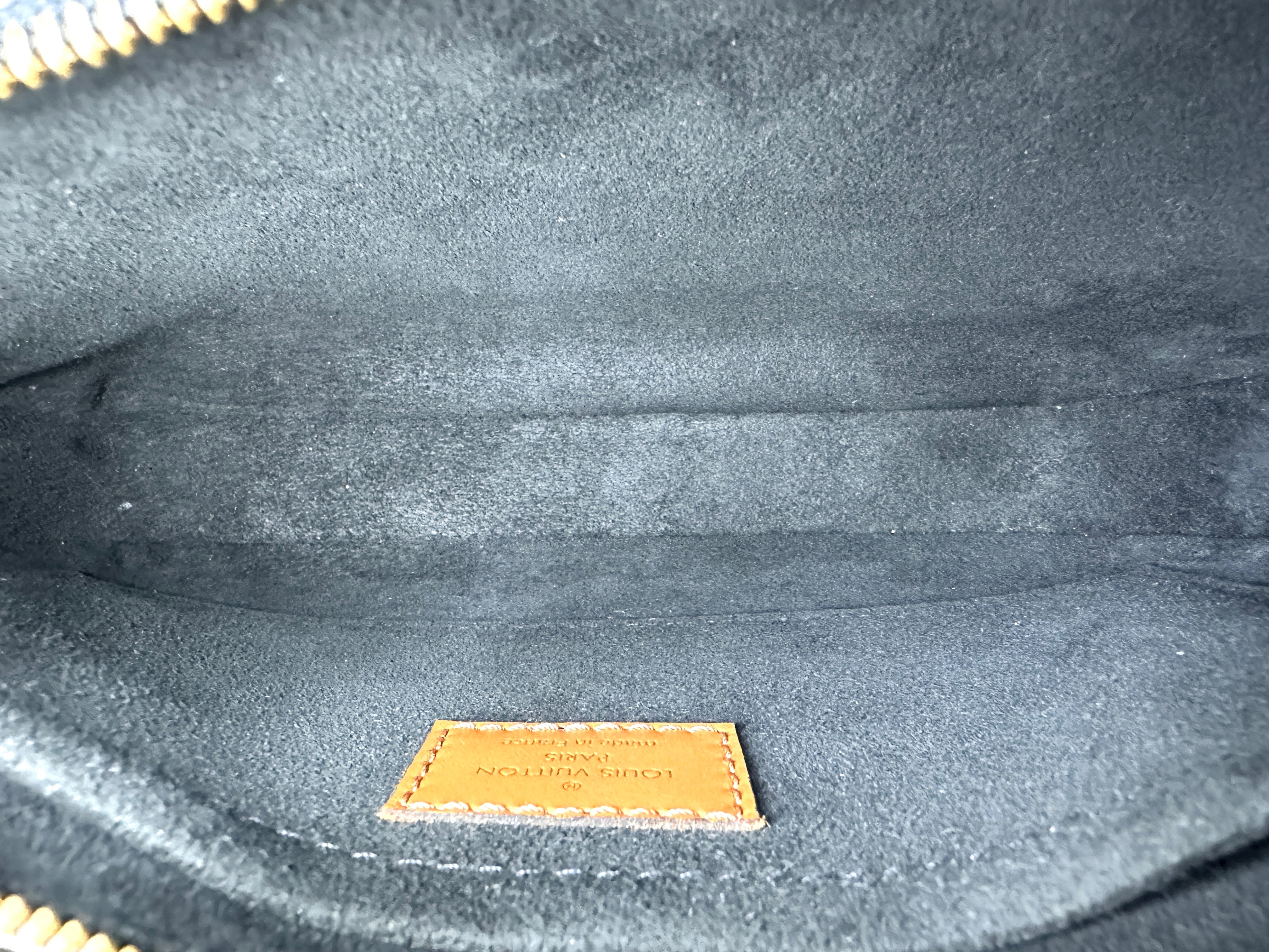 Louis Vuitton Black Monogram Empreinte Leather Multi Pochette Accessories LV2291