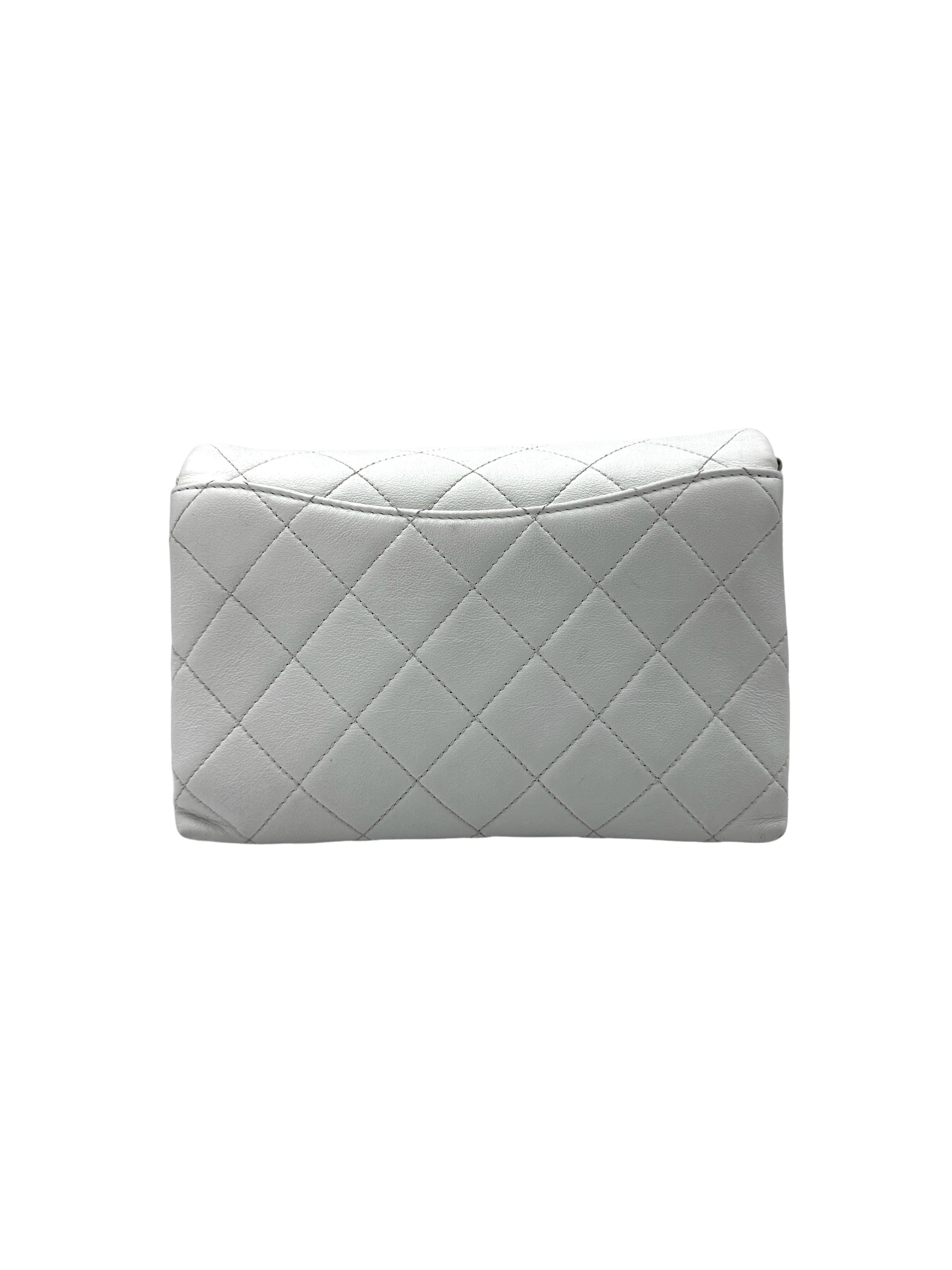 Chanel 23S White Quilted Leather Flap Bag With Gold Hardware(KA***9E) IRIS100