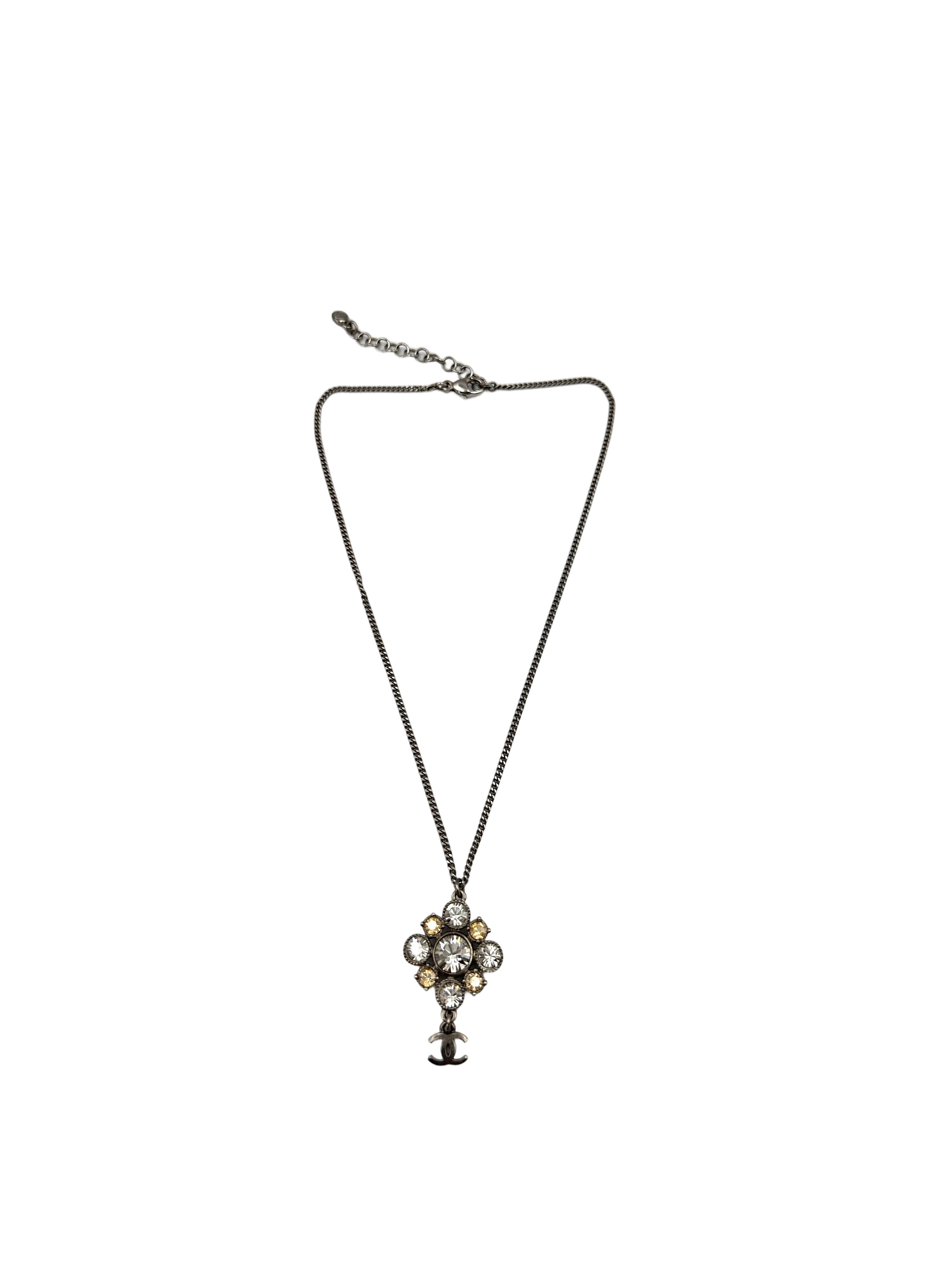 Chanel CC Logo Crystal Flower Pendant Necklace IRIS102