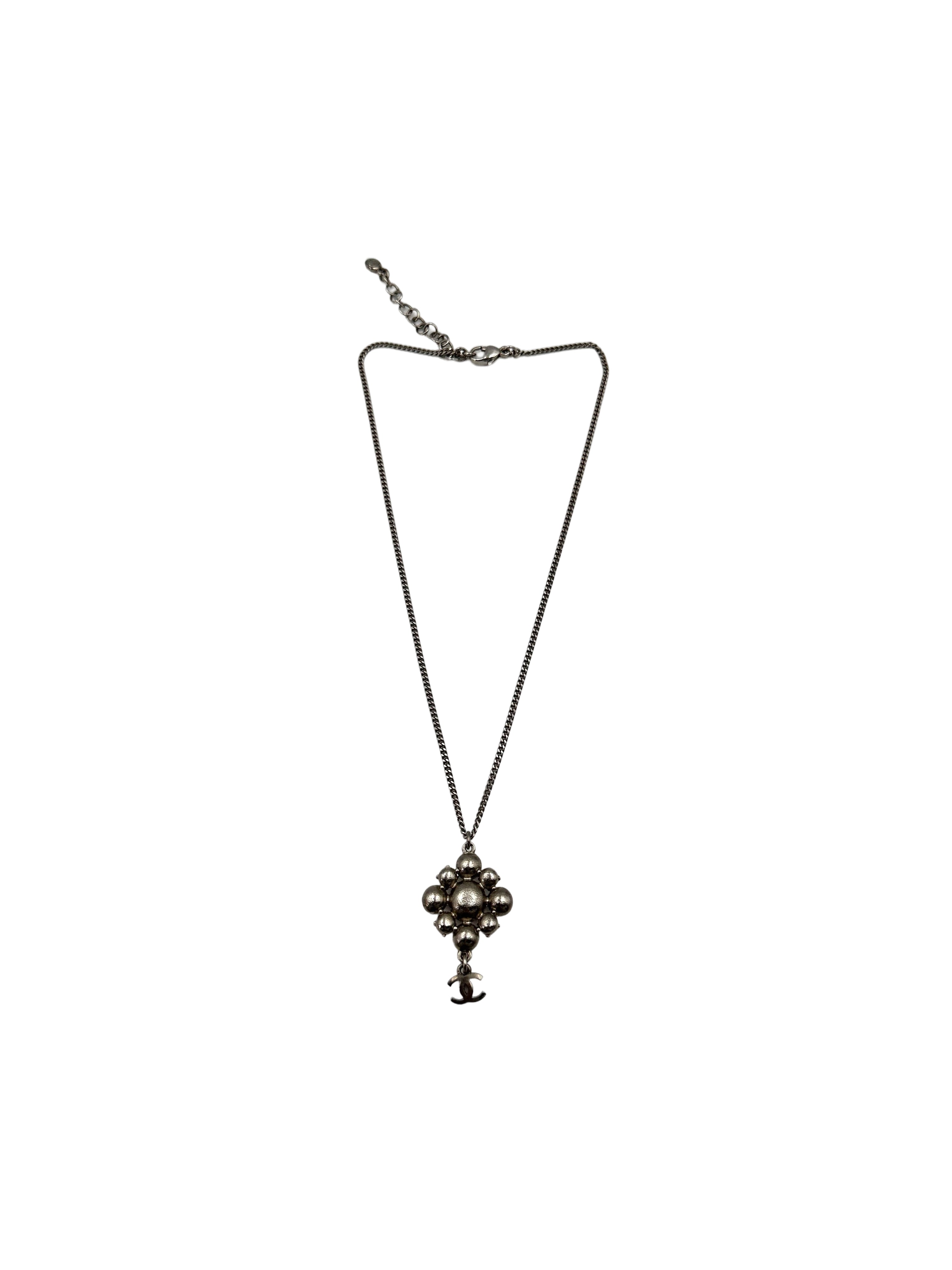 Chanel CC Logo Crystal Flower Pendant Necklace IRIS102