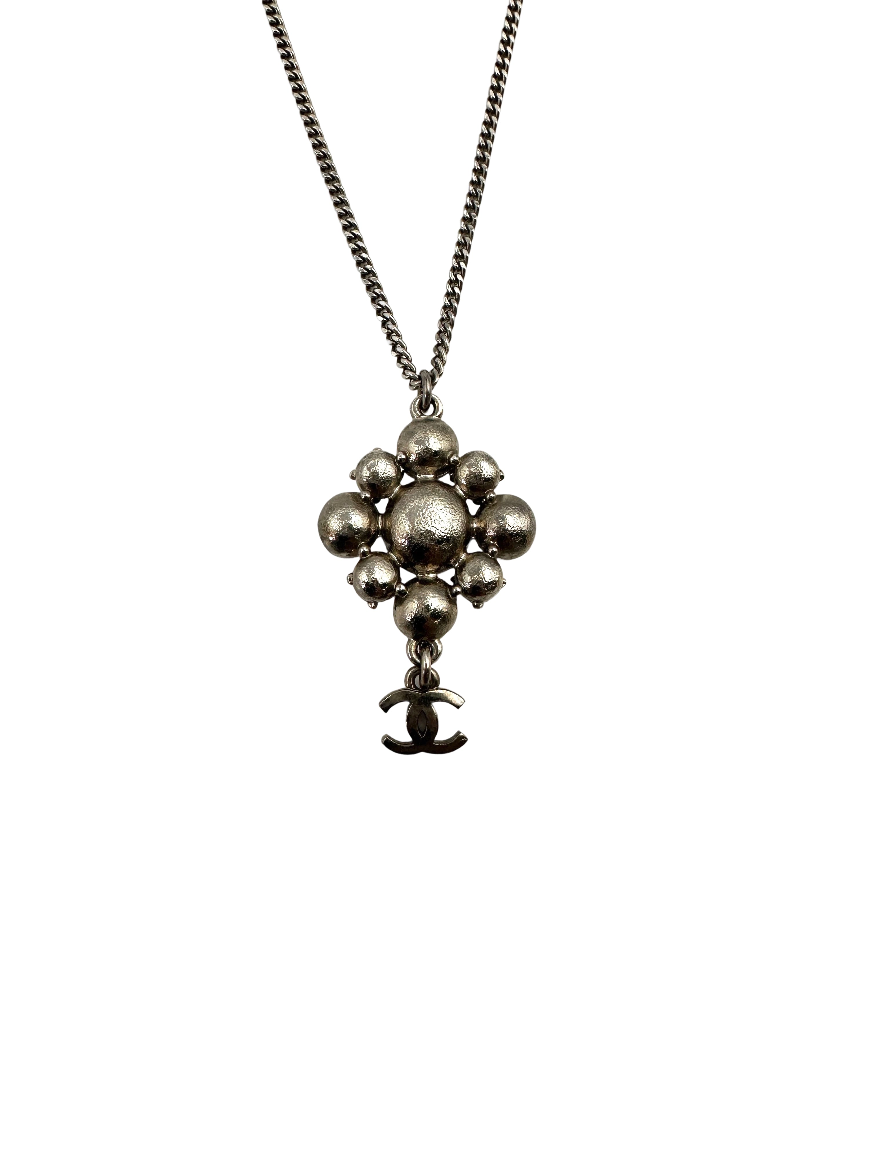 Chanel CC Logo Crystal Flower Pendant Necklace IRIS102