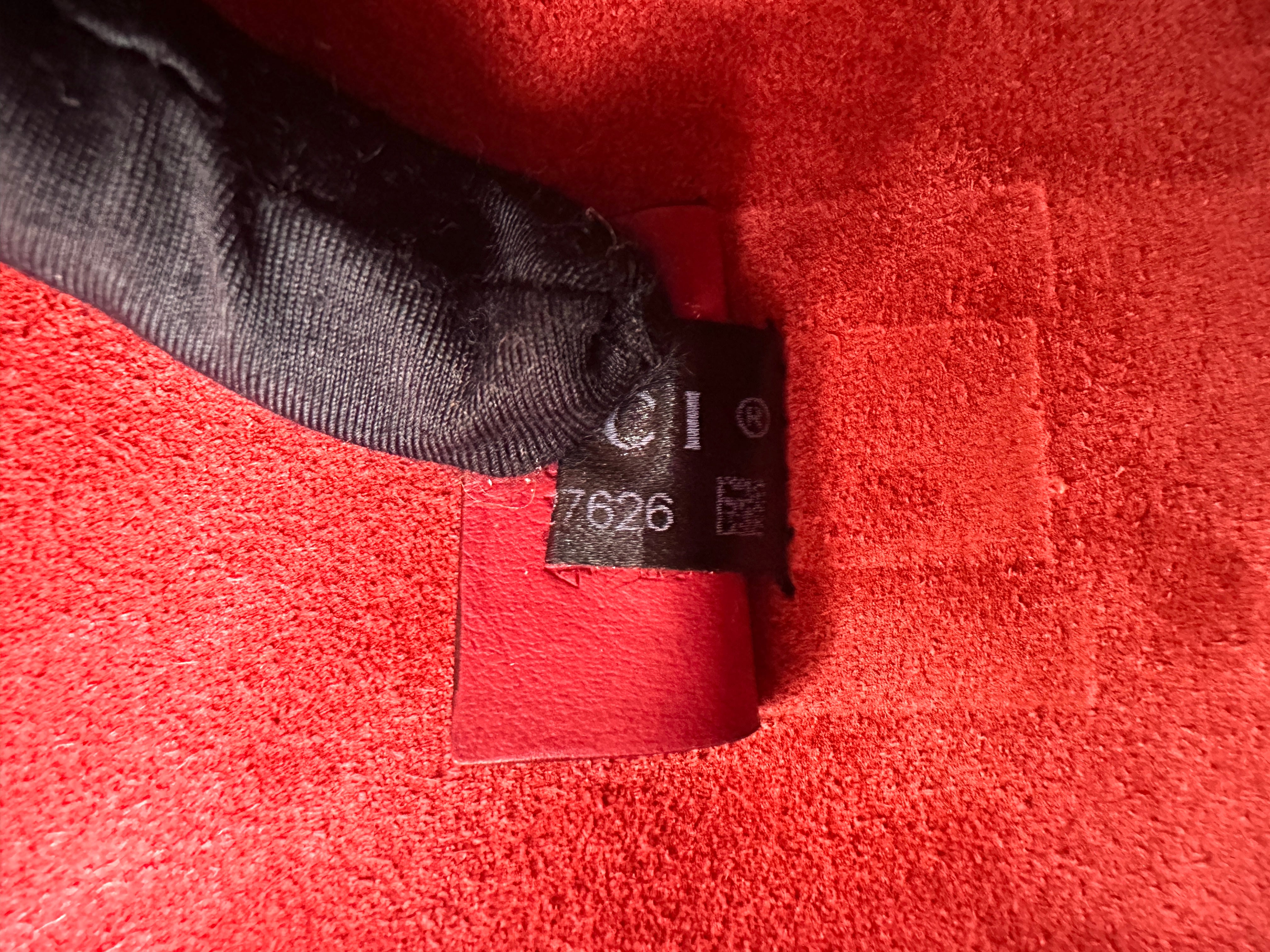 Gucci Dionysus GG Supreme Canvas Small Size Shoulder Bag With Red Trim GG808