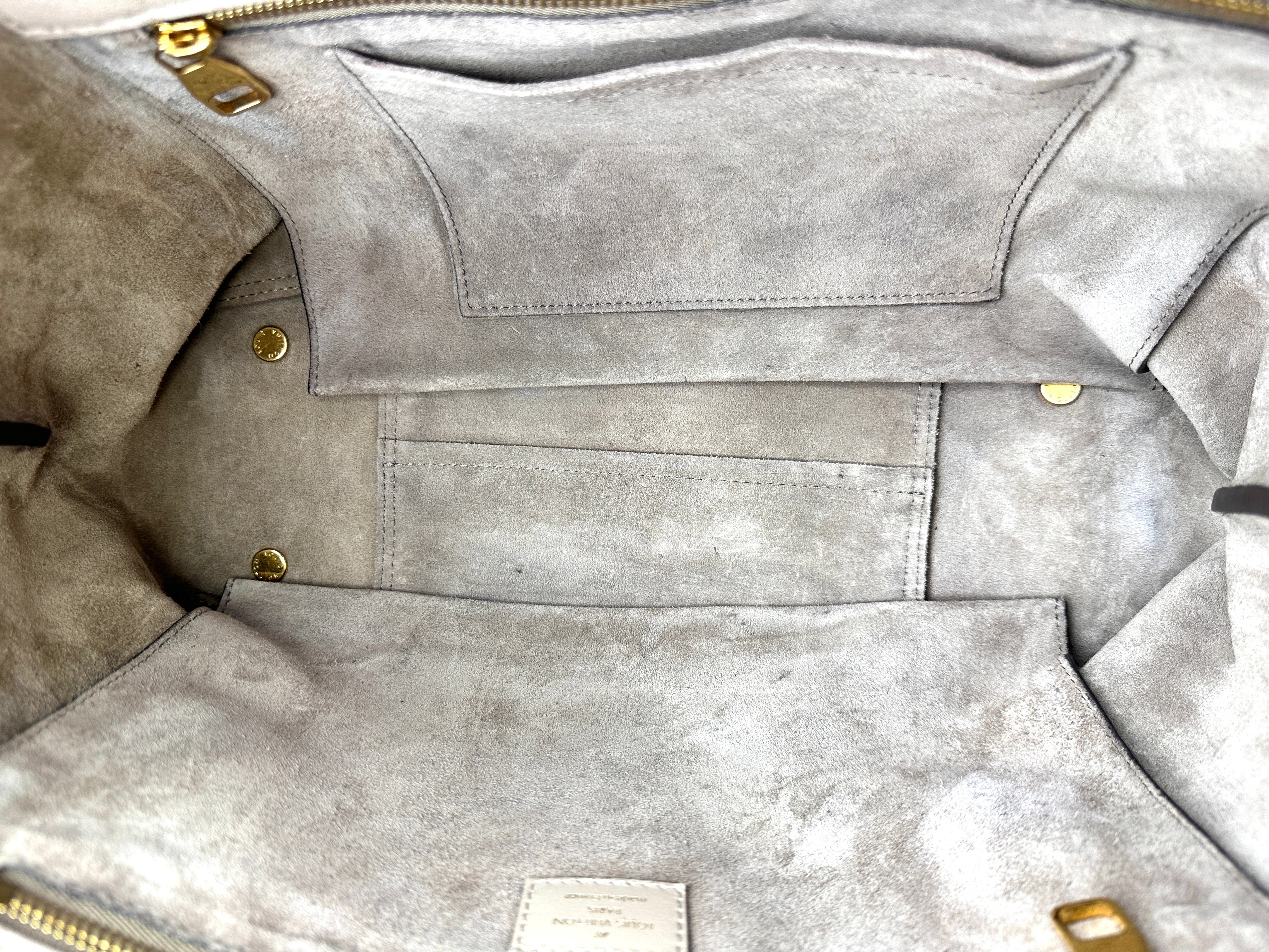 Louis Vuitton W Beige Veau Cachemire Leather Handle Bag LV2305