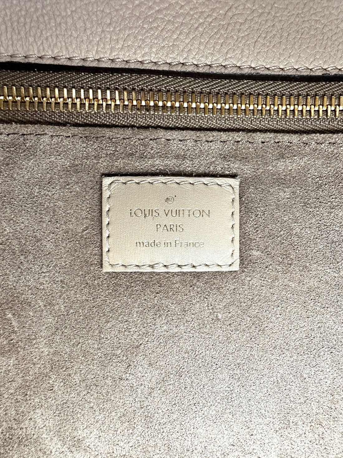 Louis Vuitton W Beige Veau Cachemire Leather Handle Bag LV2305