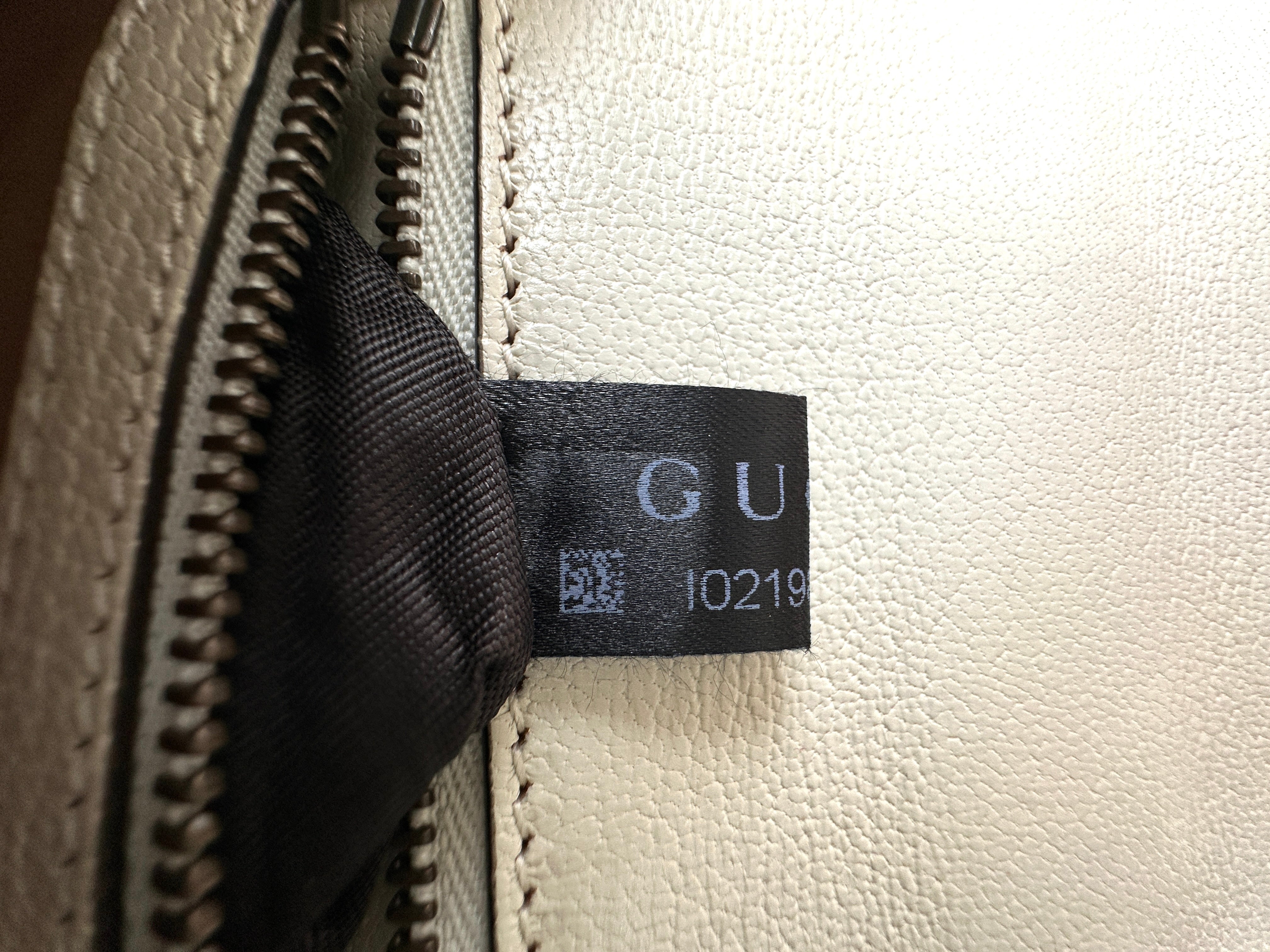 Gucci Broche White Leather Pearl Fox Head Shoulder Bag With Python Trim GG810