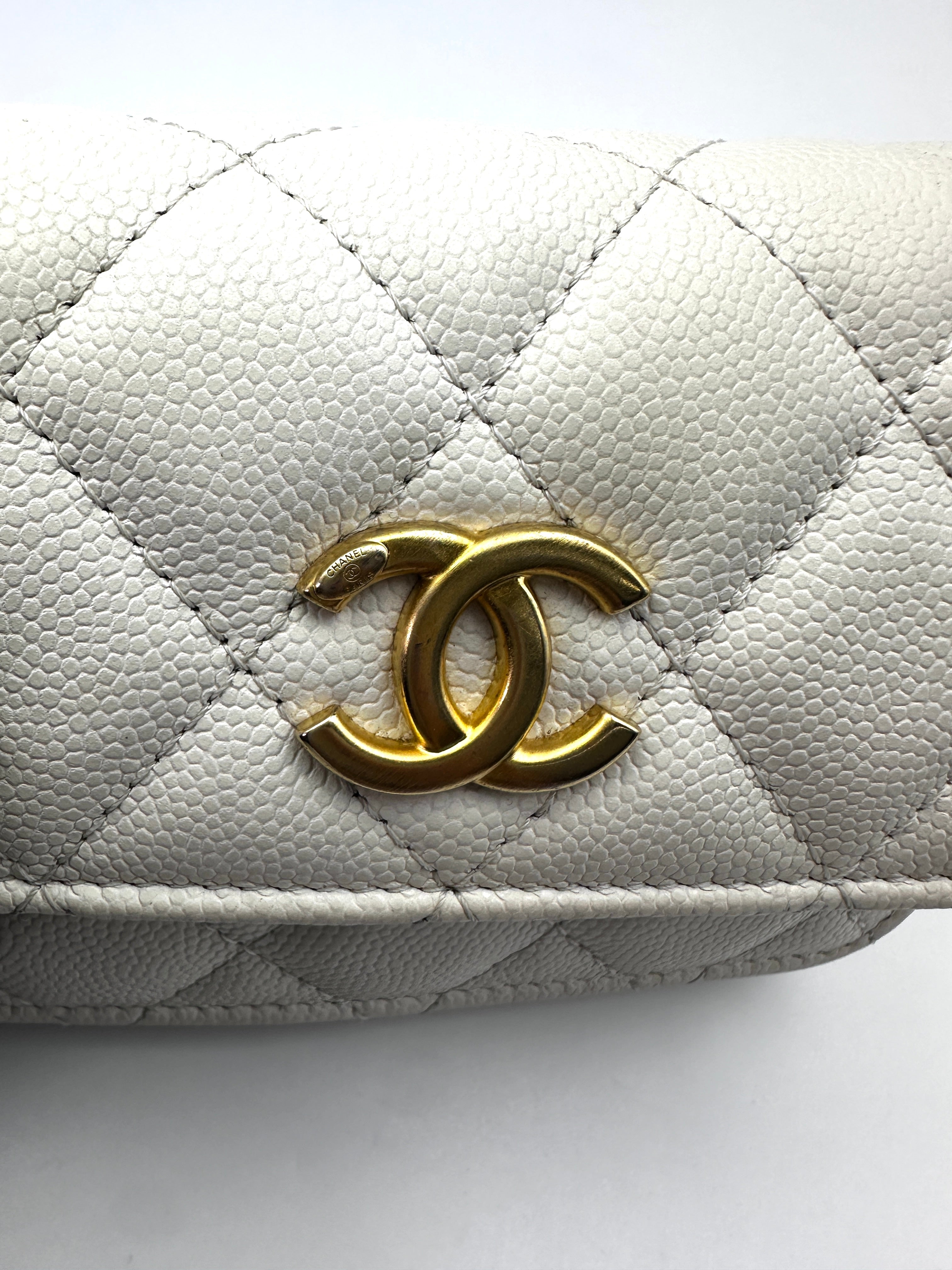 Chanel 22A White Quilted Leather Mini Wallet On Chain With Gold Hardware(LN***A1) CC1637