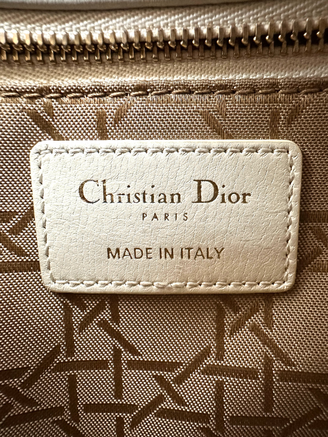 Christian Dior Lady Dior White Cannage Lambskin Handle Bag With Gold Charms DR624