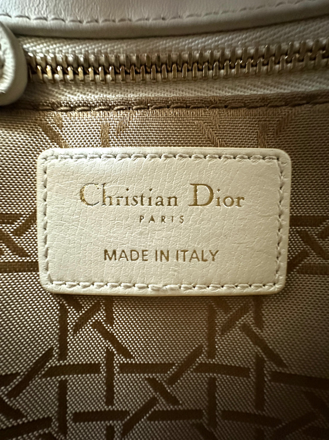 Christian Dior Lady Dior White Cannage Lambskin Handle Bag With Gold Charms DR624