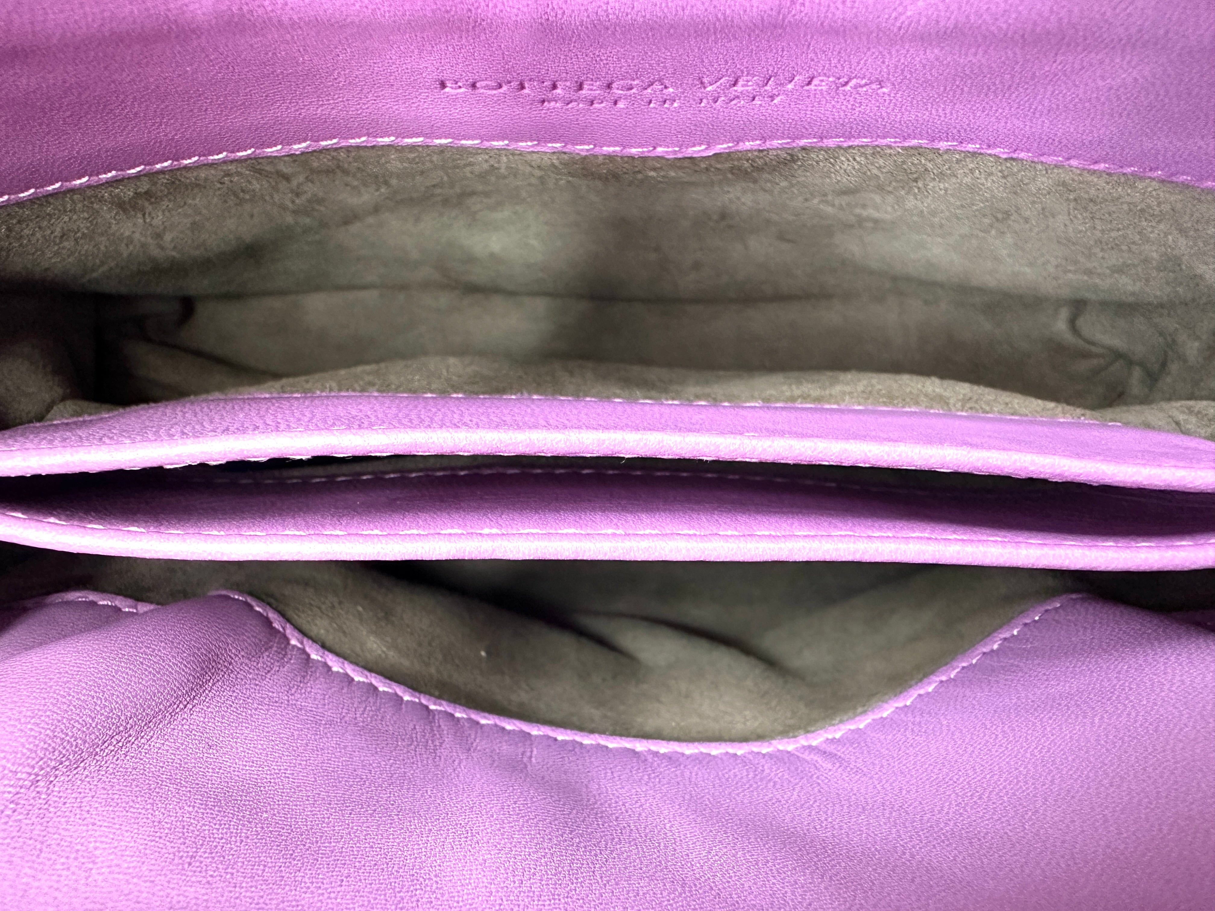 Bottega Veneta Olimpia Pink Intrecciato Leather Small Size Shoulder Bag BV116