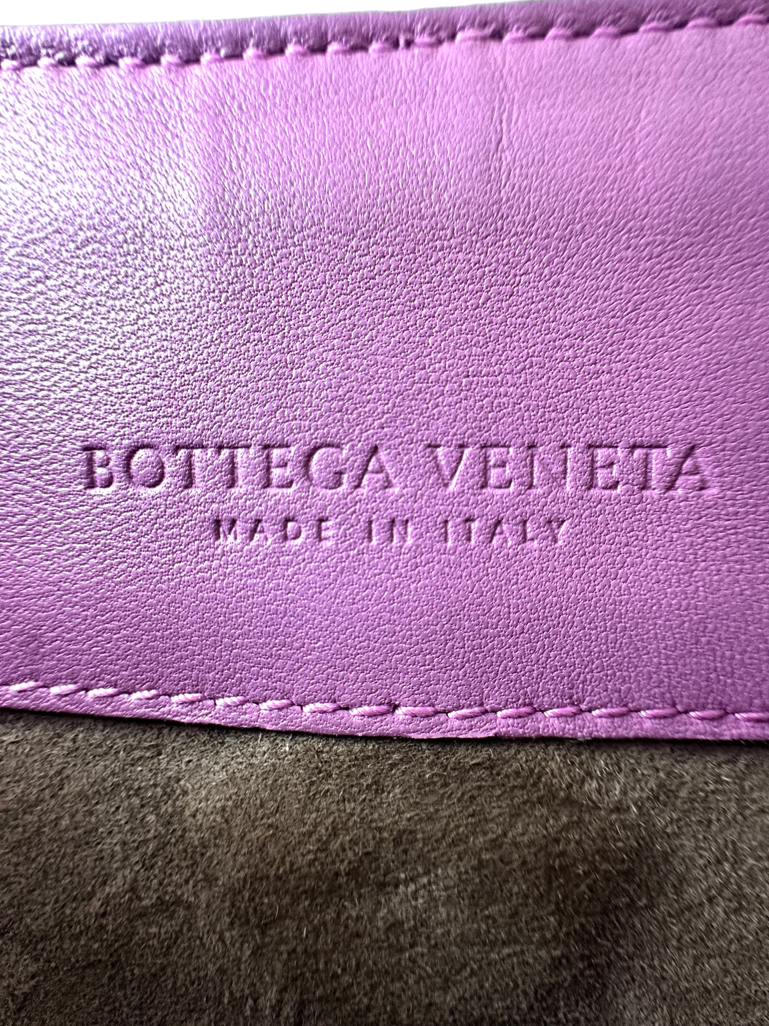 Bottega Veneta Olimpia Pink Intrecciato Leather Small Size Shoulder Bag BV116