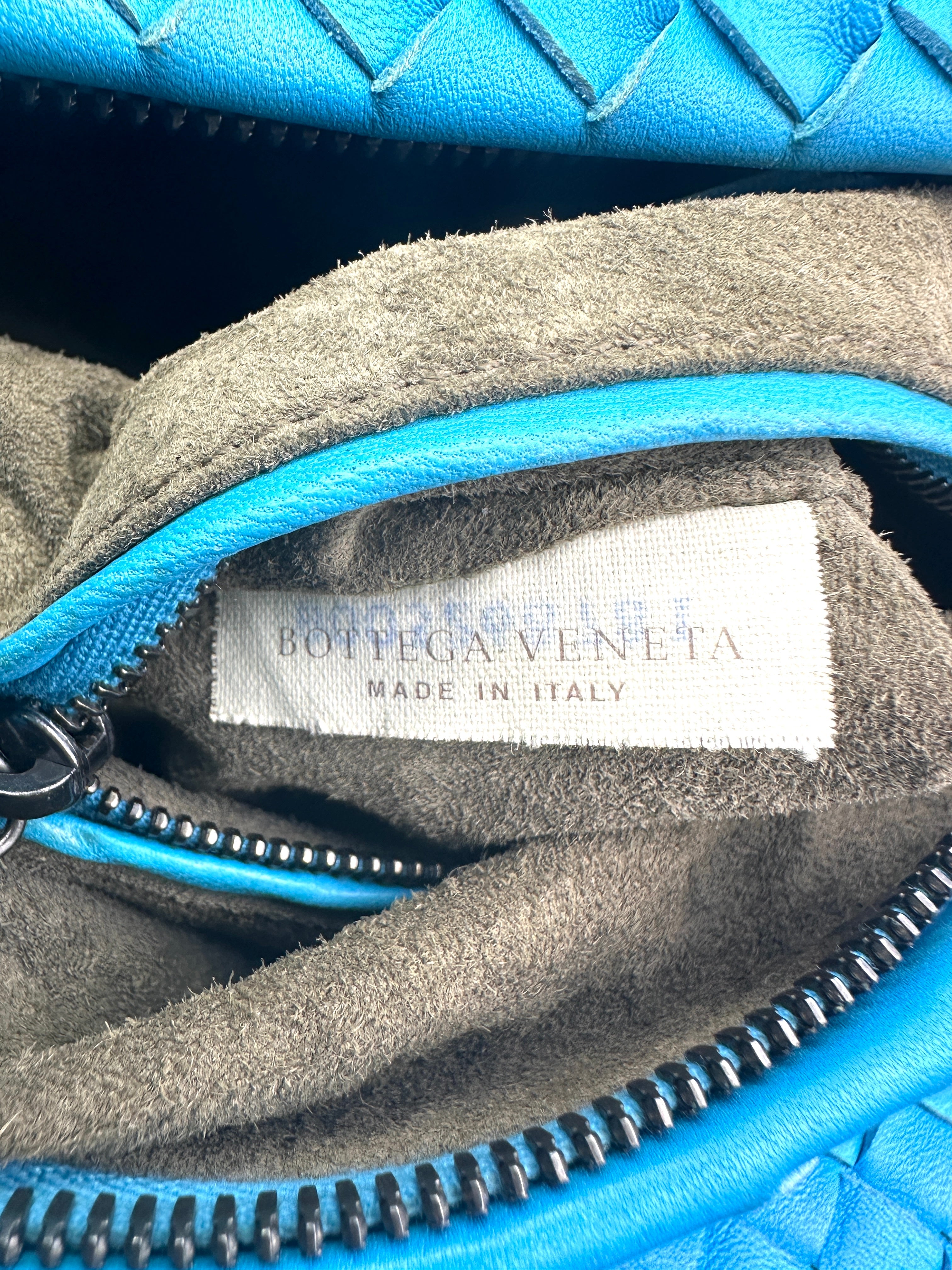 Bottega Veneta Nodini Blue Intrecciato Nappa Leather Shoulder Bag BV122