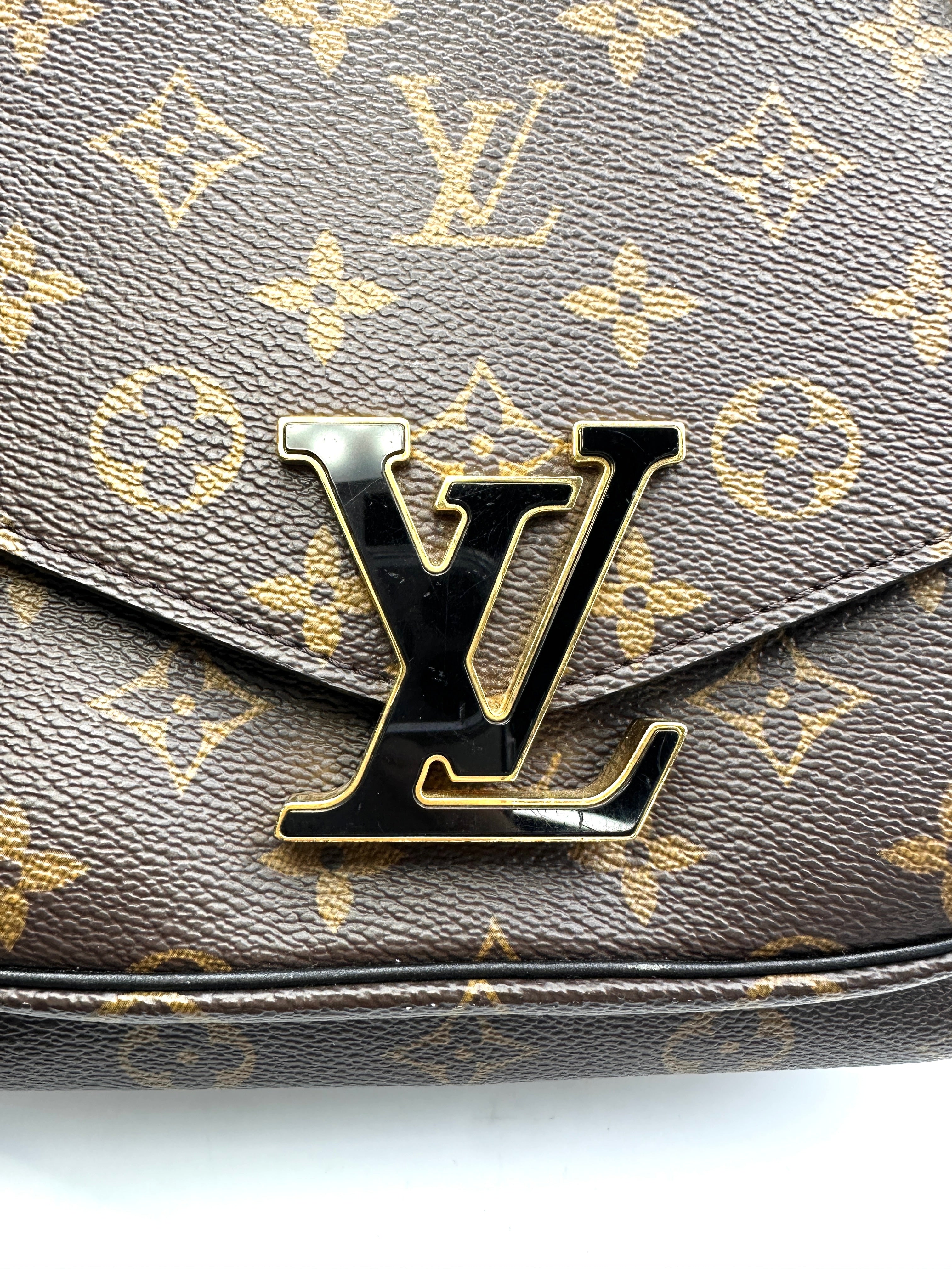 Louis Vuitton Passy Monogram Canvas Chain Bag LV2337