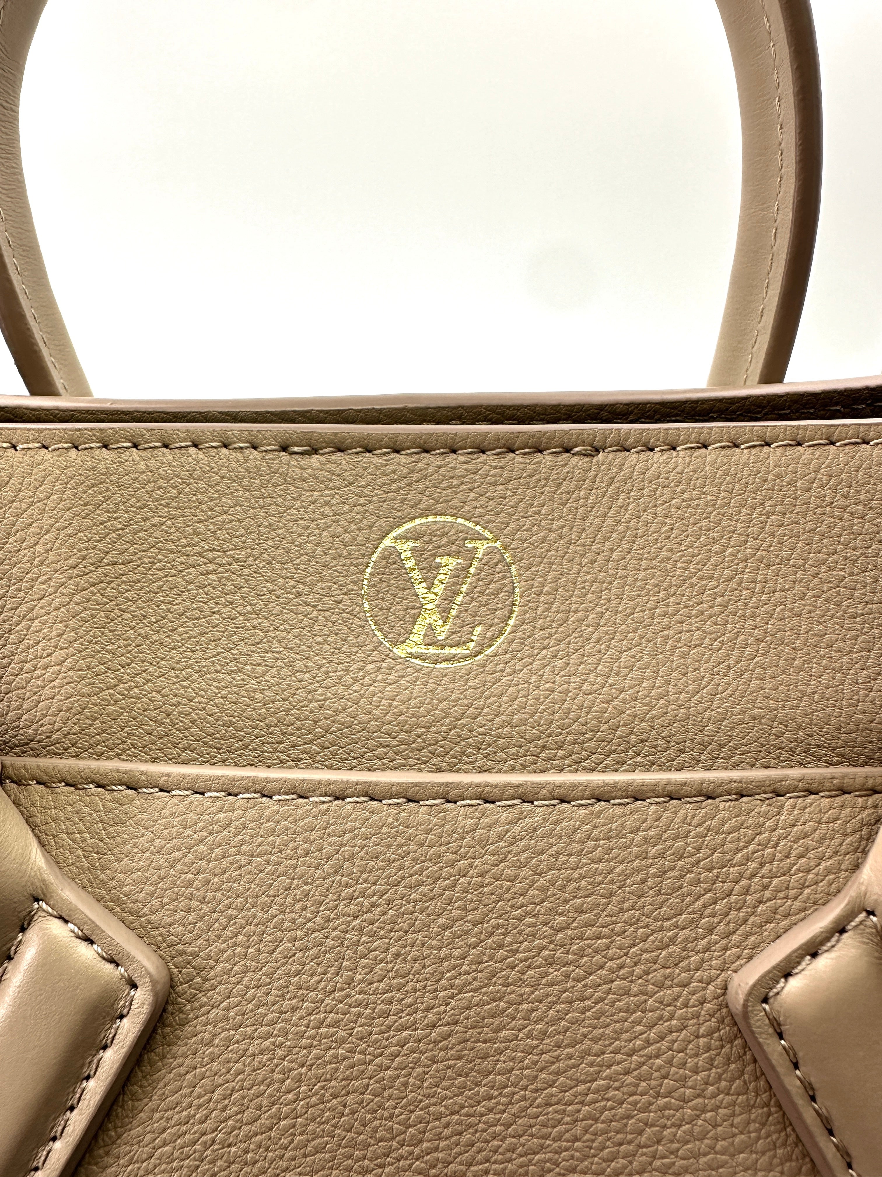 Louis Vuitton On My Side Grey Leather Tote Handle Bag LV2342