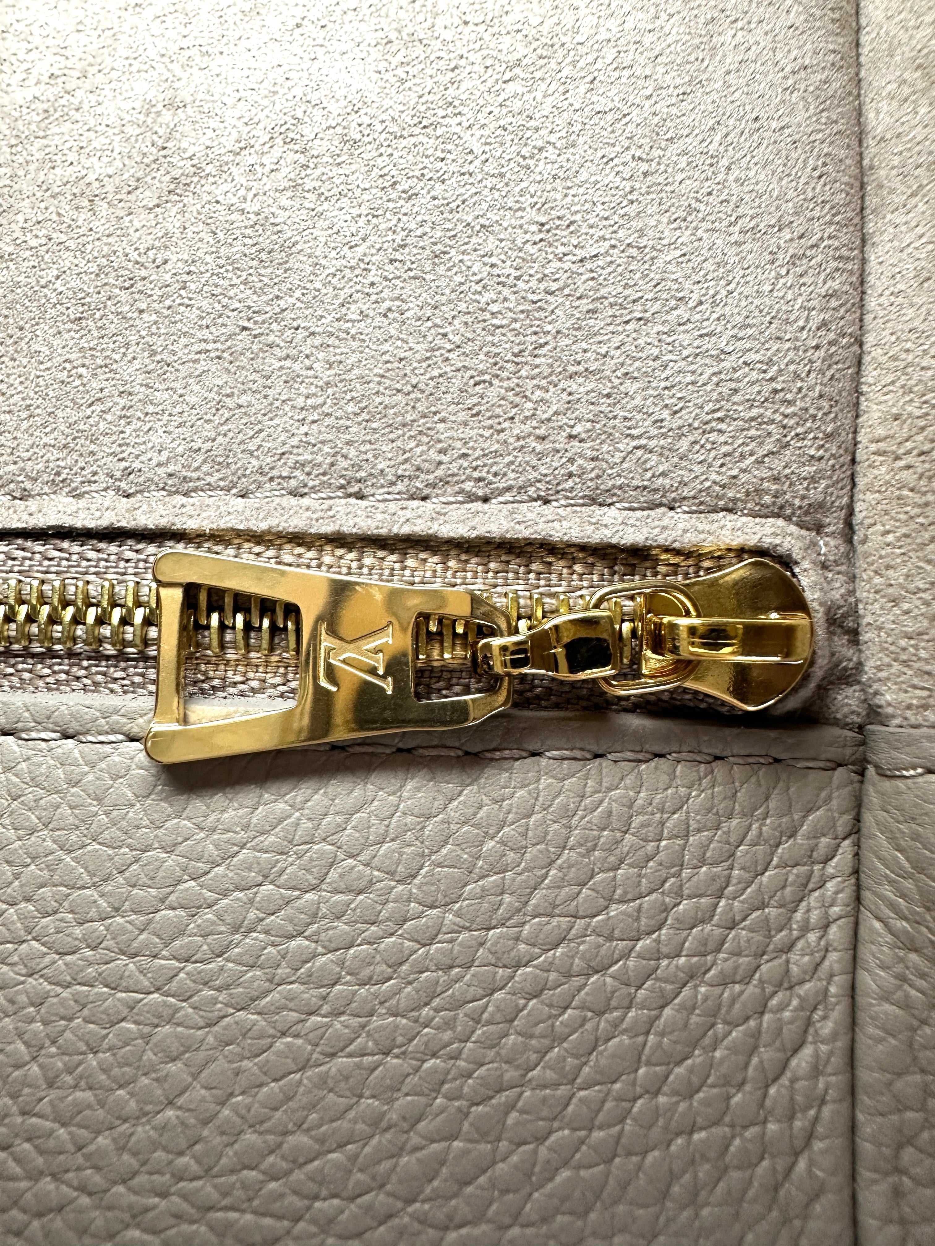 Louis Vuitton On My Side Grey Leather Tote Handle Bag LV2342