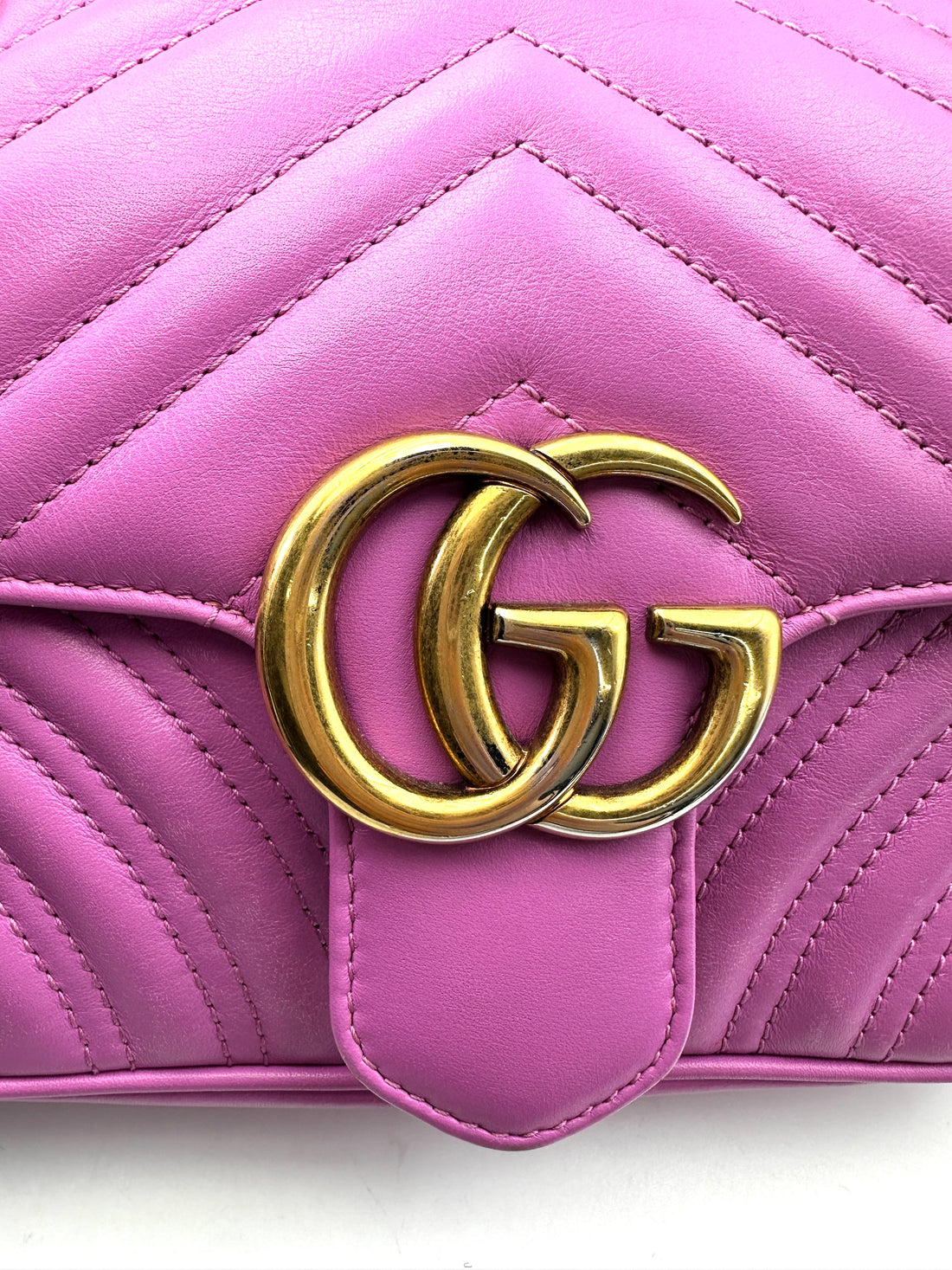 Gucci GG Marmont Purple Chevron Matelasse Leather Chain Shoulder Bag GG821