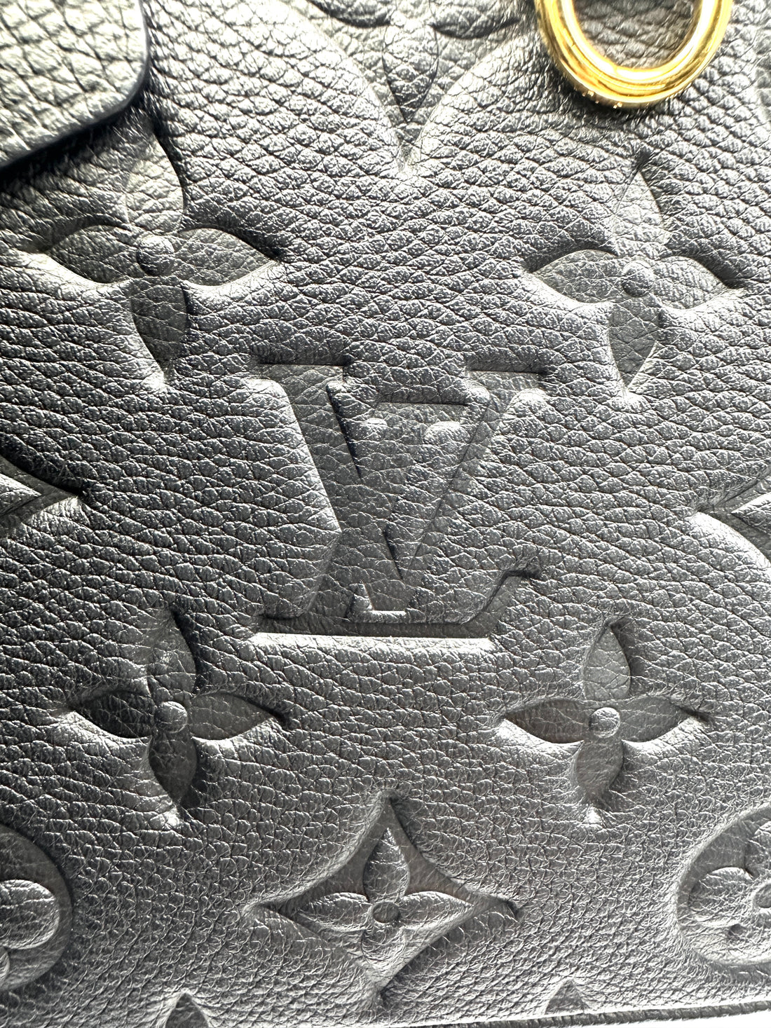 Louis Vuitton Easy Pouch On Strap Black Monogram Empreinte Leather Pouch LV2346