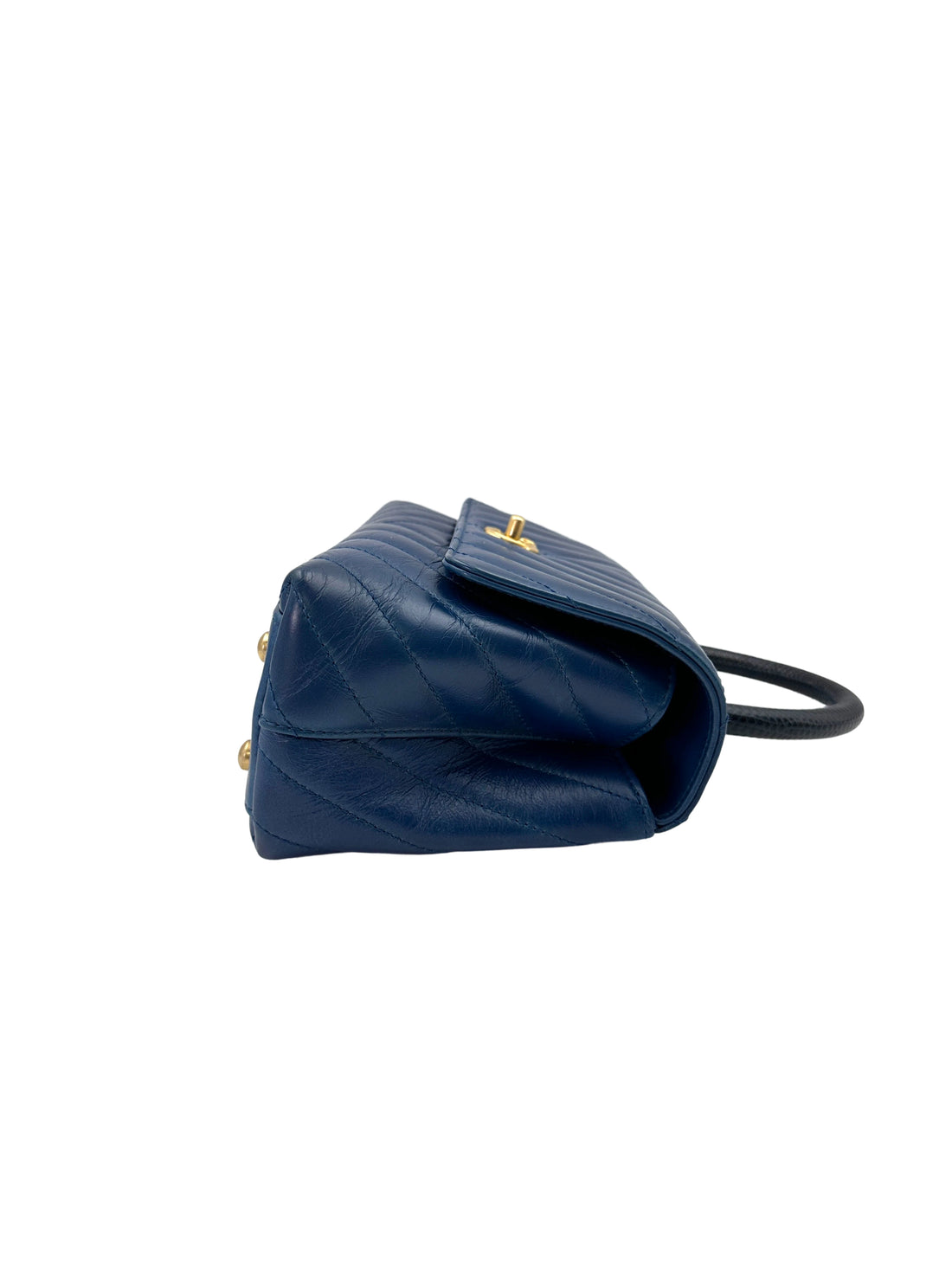 Chanel CoCo Handle Navy Chevron Quilted Calfskin Small Size Lizard Handle Bag(25***69) IRIS120