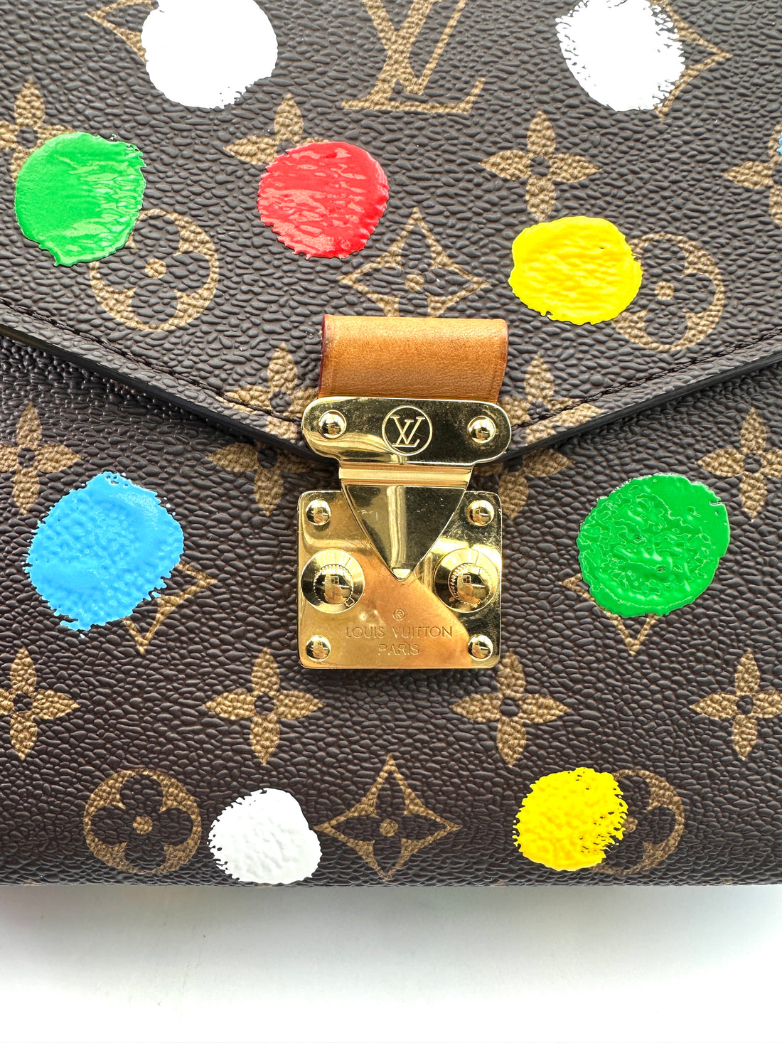 Louis Vuitton x Yayoi Kusama Monogram Printed Dots Pochette Metis LV2352